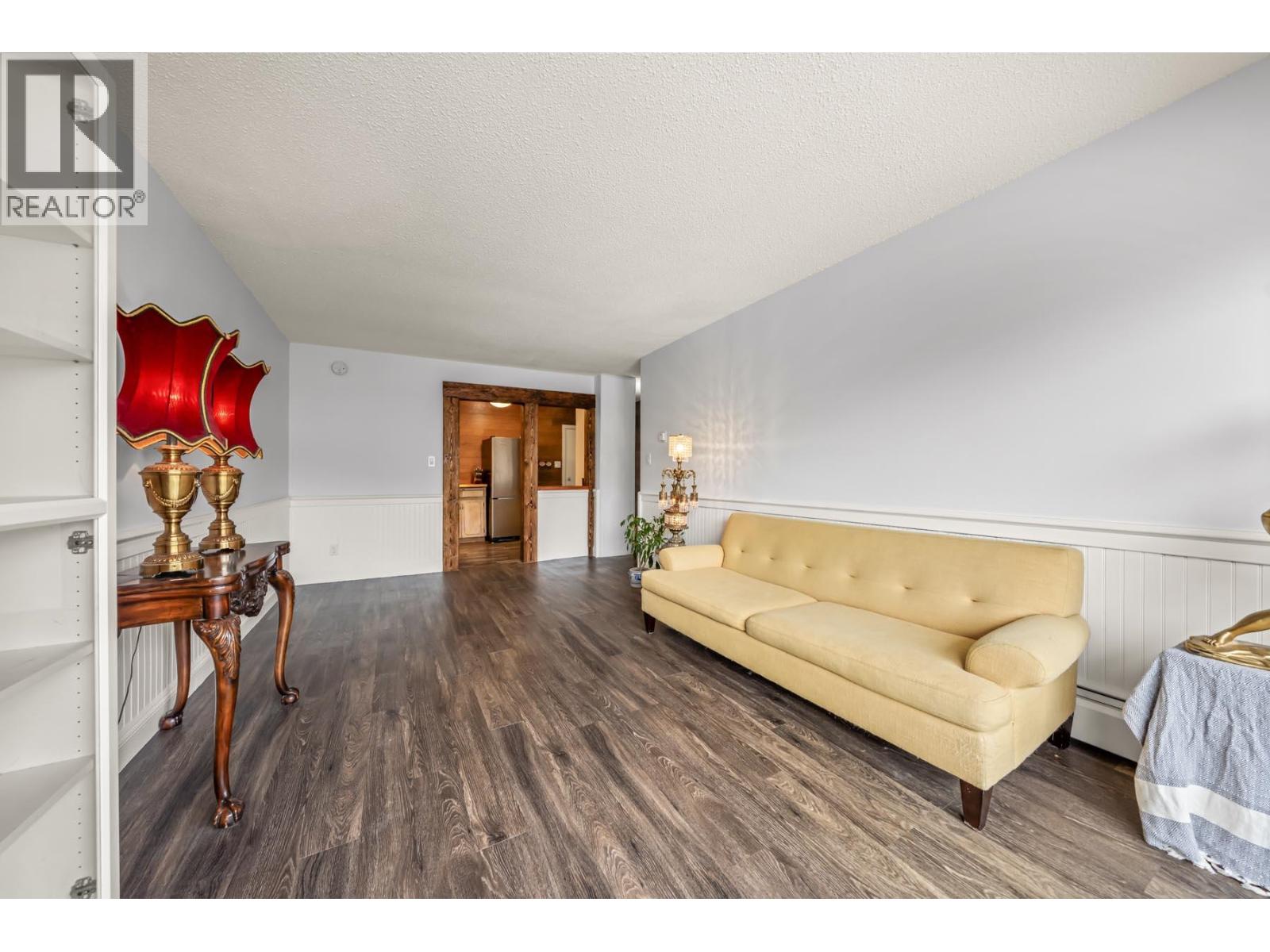 208 611 Blackford Street Property Photo 5