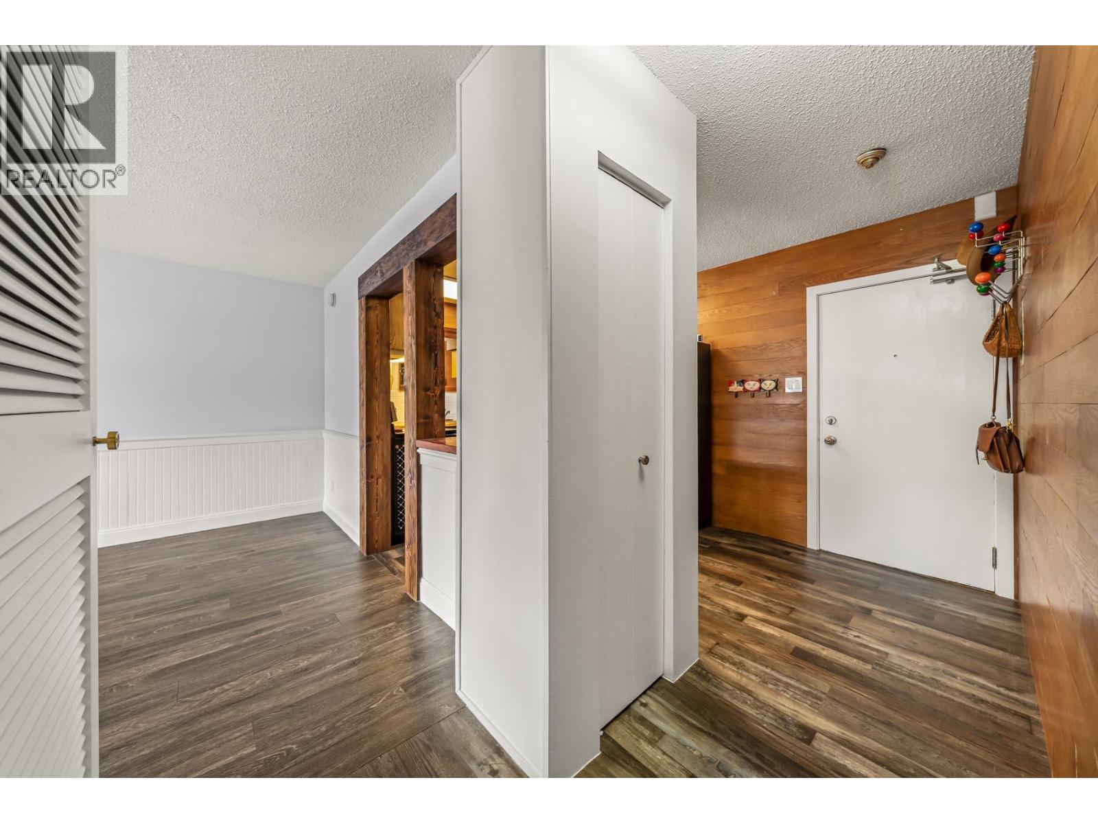 208 611 Blackford Street Property Photo 13