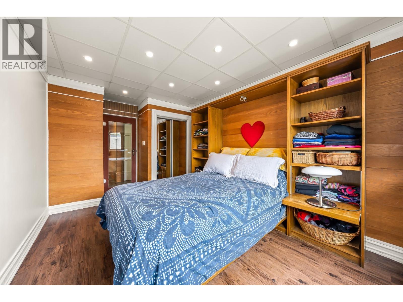 208 611 Blackford Street Property Photo 17
