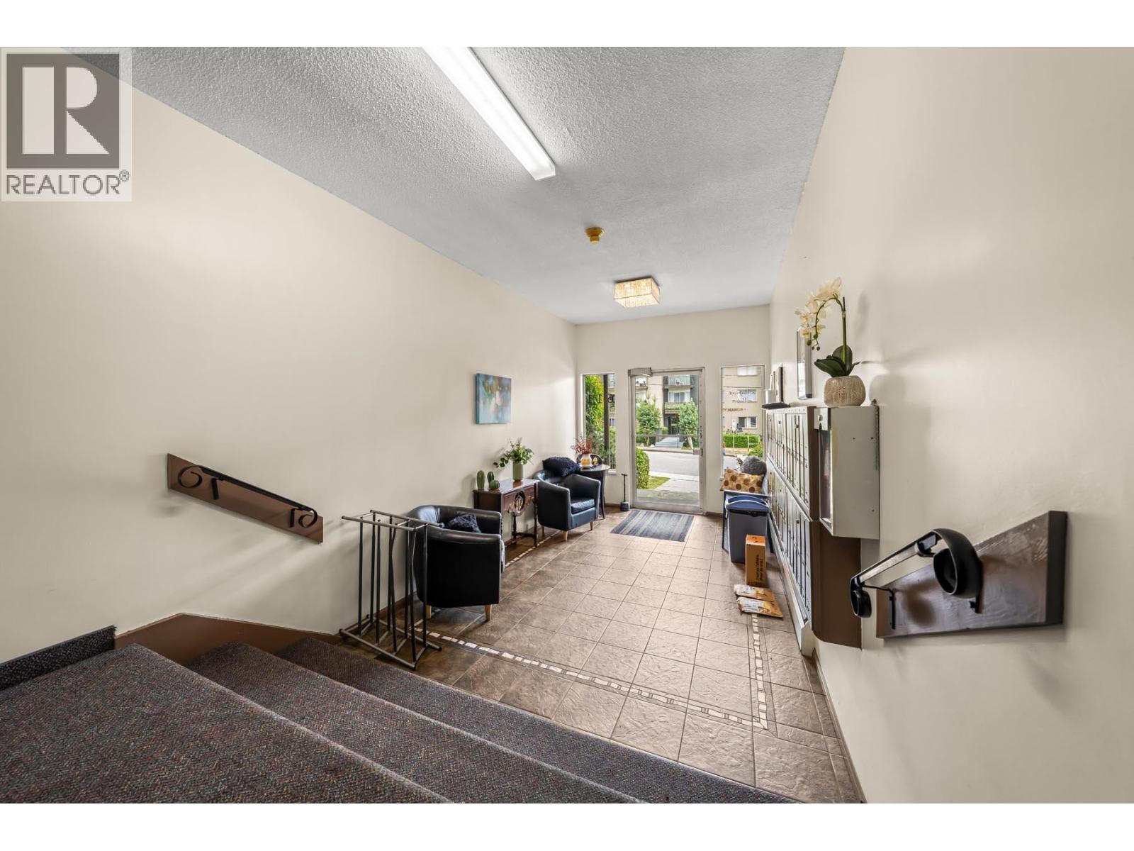 208 611 Blackford Street Property Photo 22