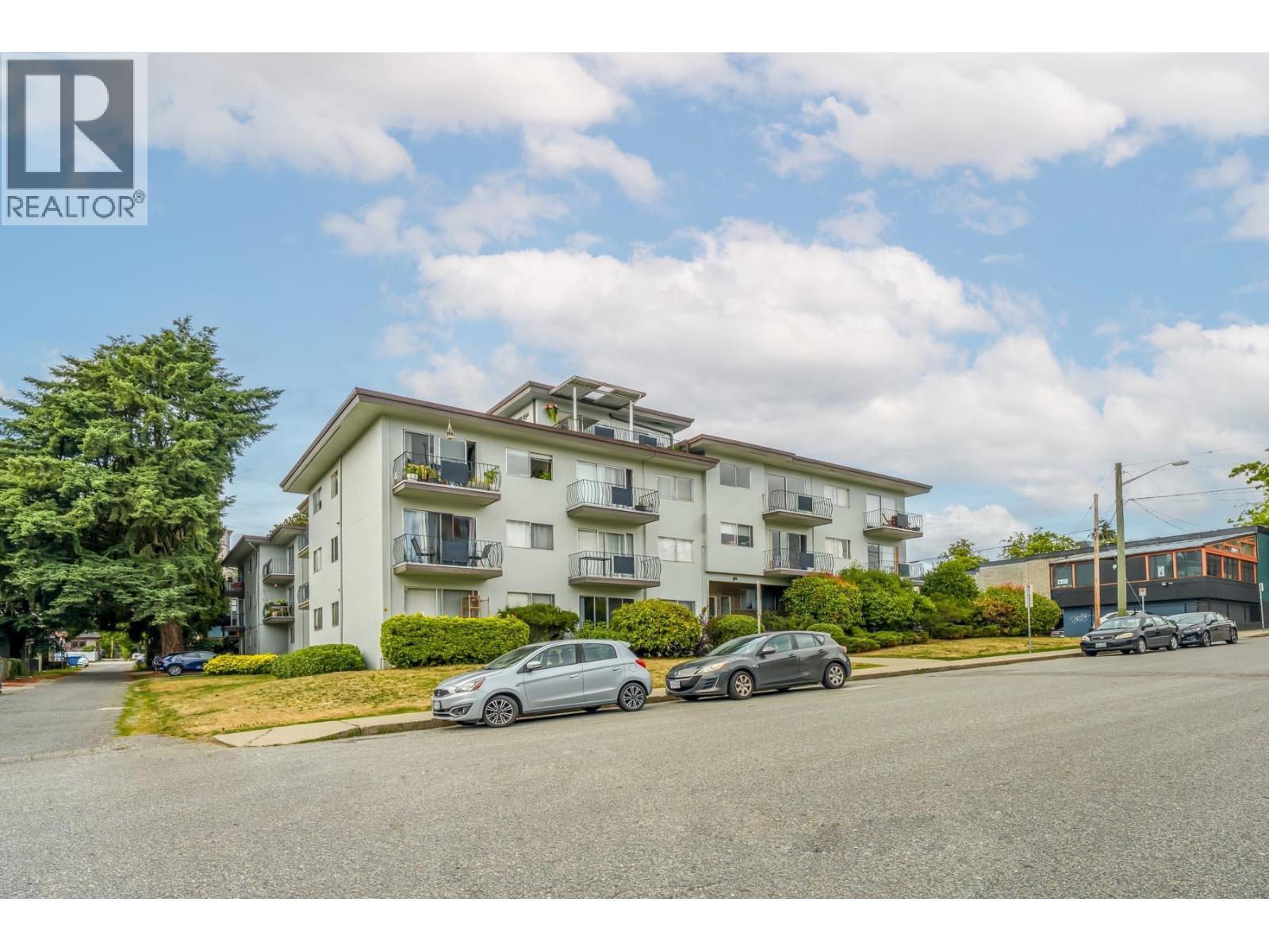 208 611 Blackford Street Property Photo 25