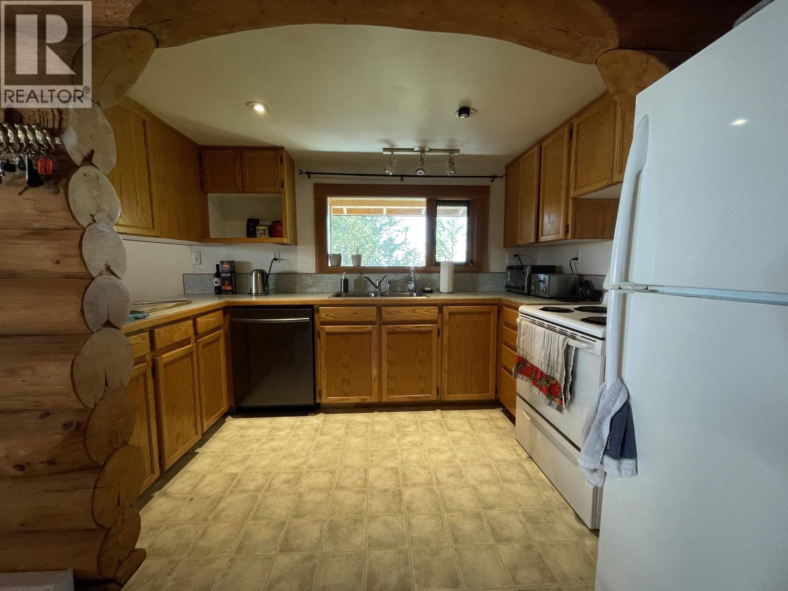 7755 Little Fort 24 Highway Property Photo 12