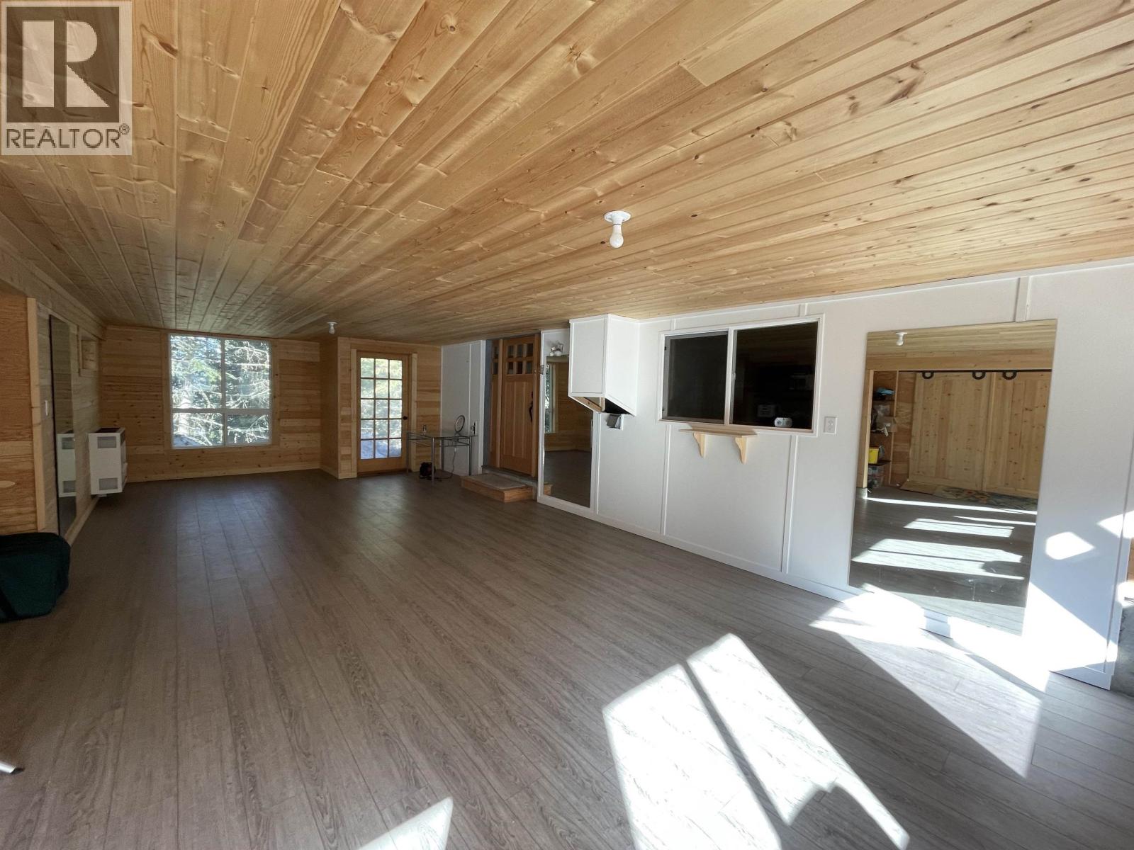 7755 Little Fort 24 Highway Property Photo 17