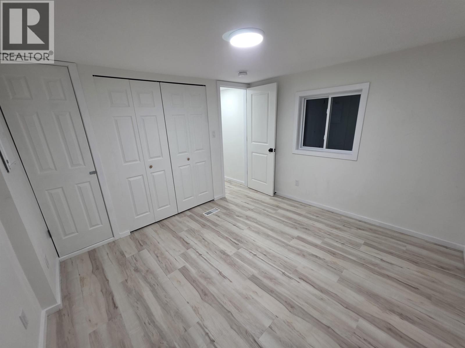 7 4625 Graham Avenue Property Photo 10