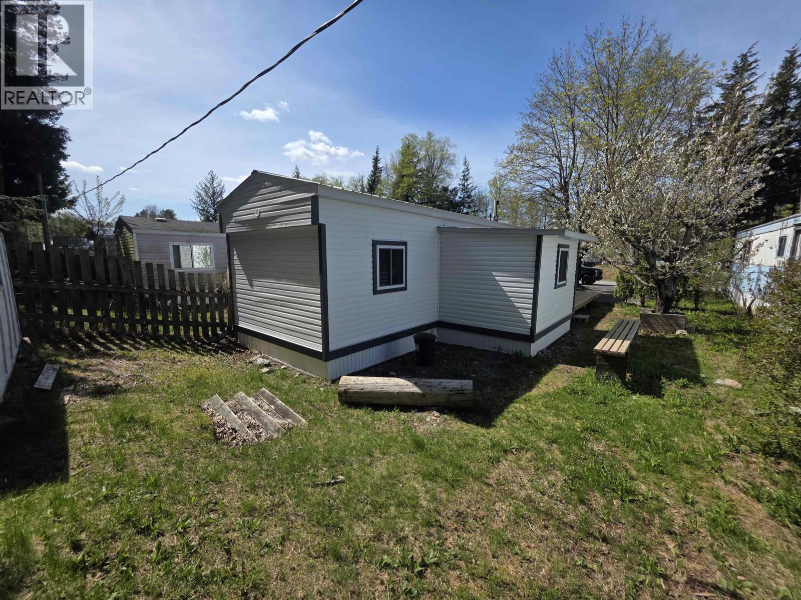 7 4625 Graham Avenue Property Photo 18