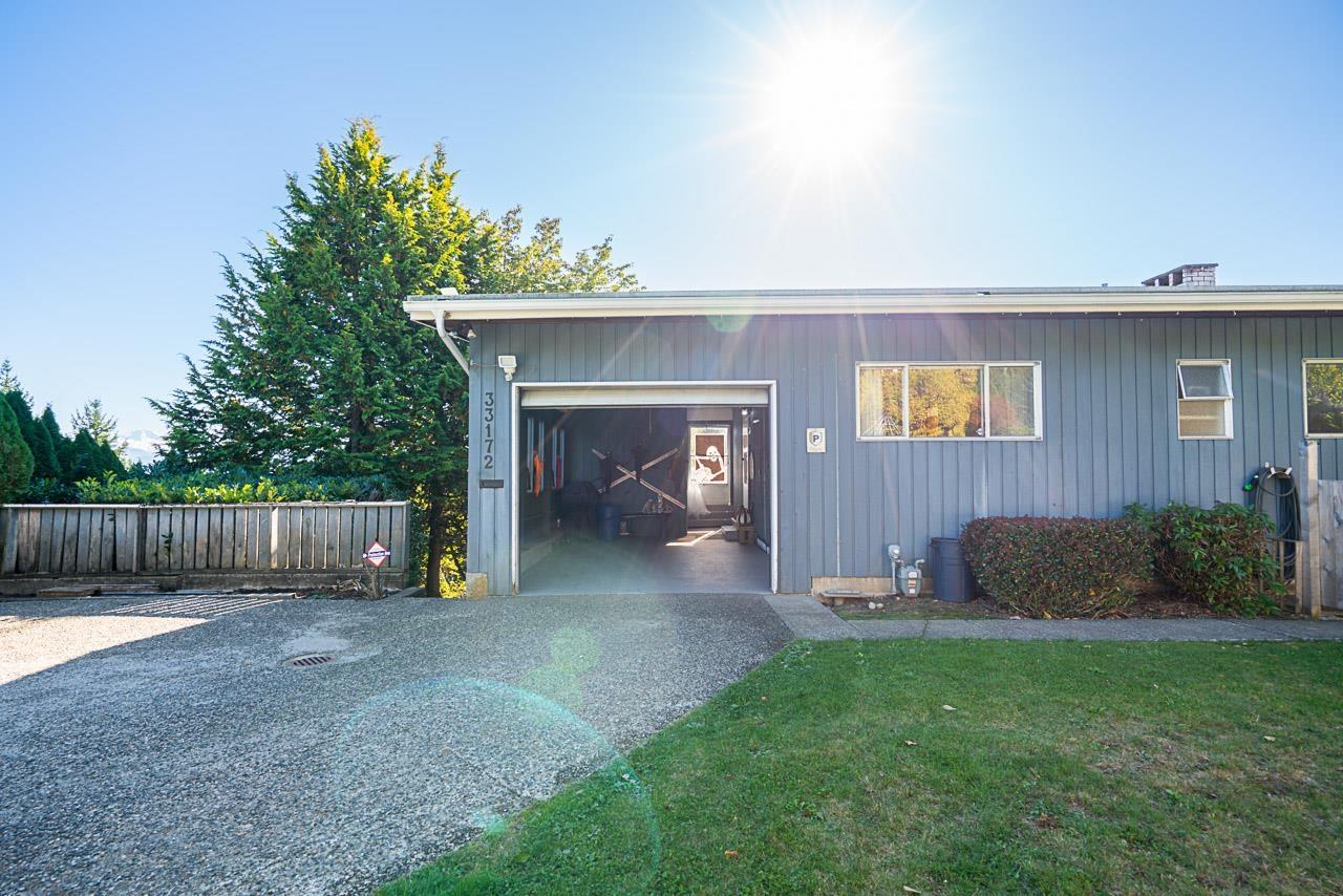 33172 Hill Avenue Property Photo 6