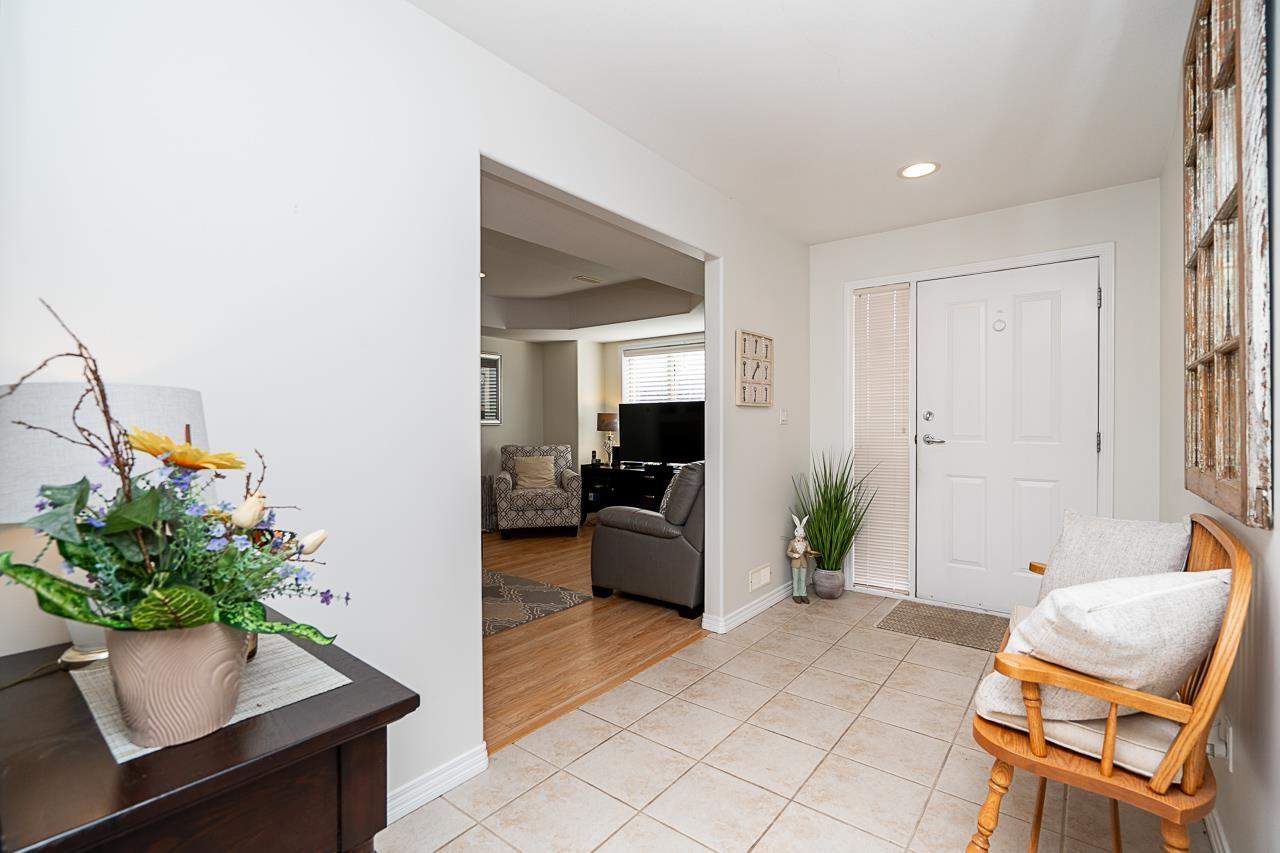 35 31517 Spur Avenue Property Photo 2