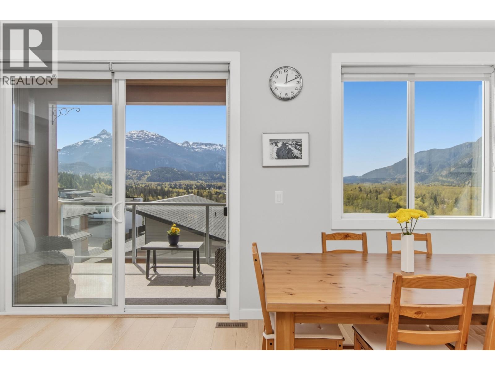 5 41365 Skyridge Place Property Photo 1