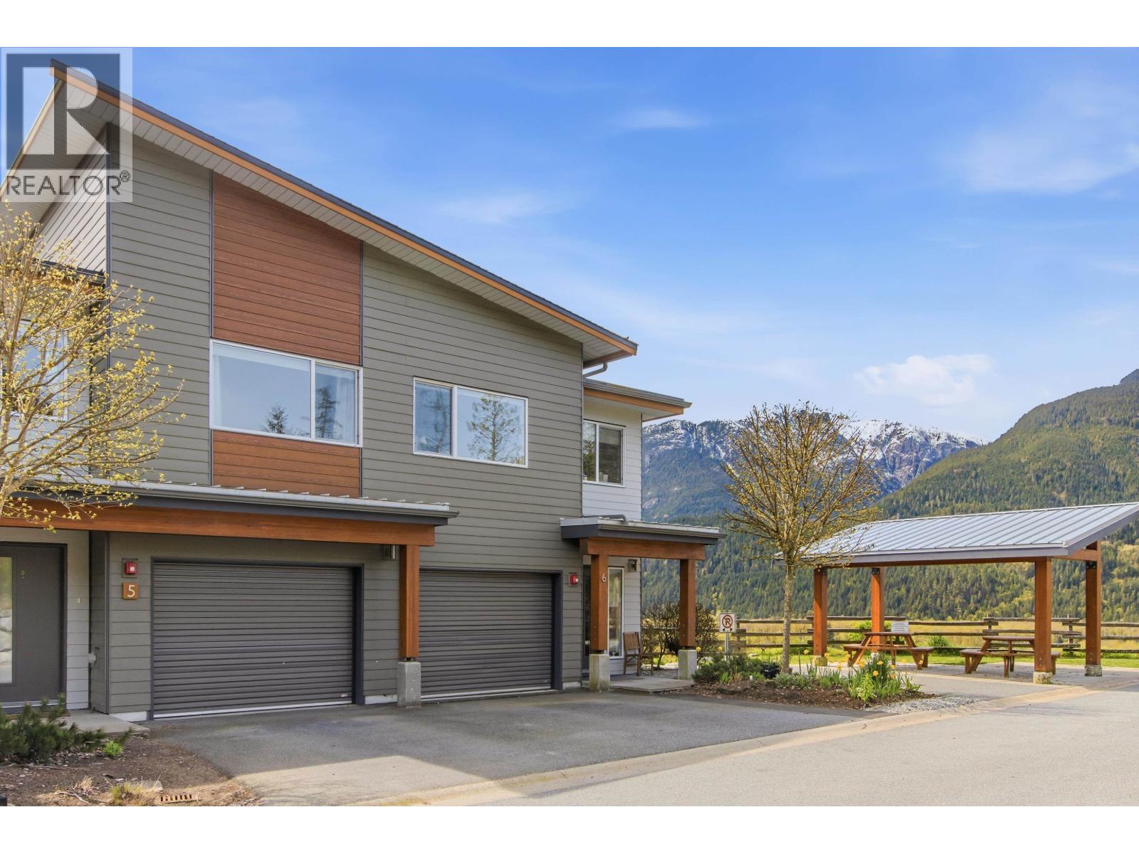 5 41365 SKYRIDGE PLACE Property Photo 1