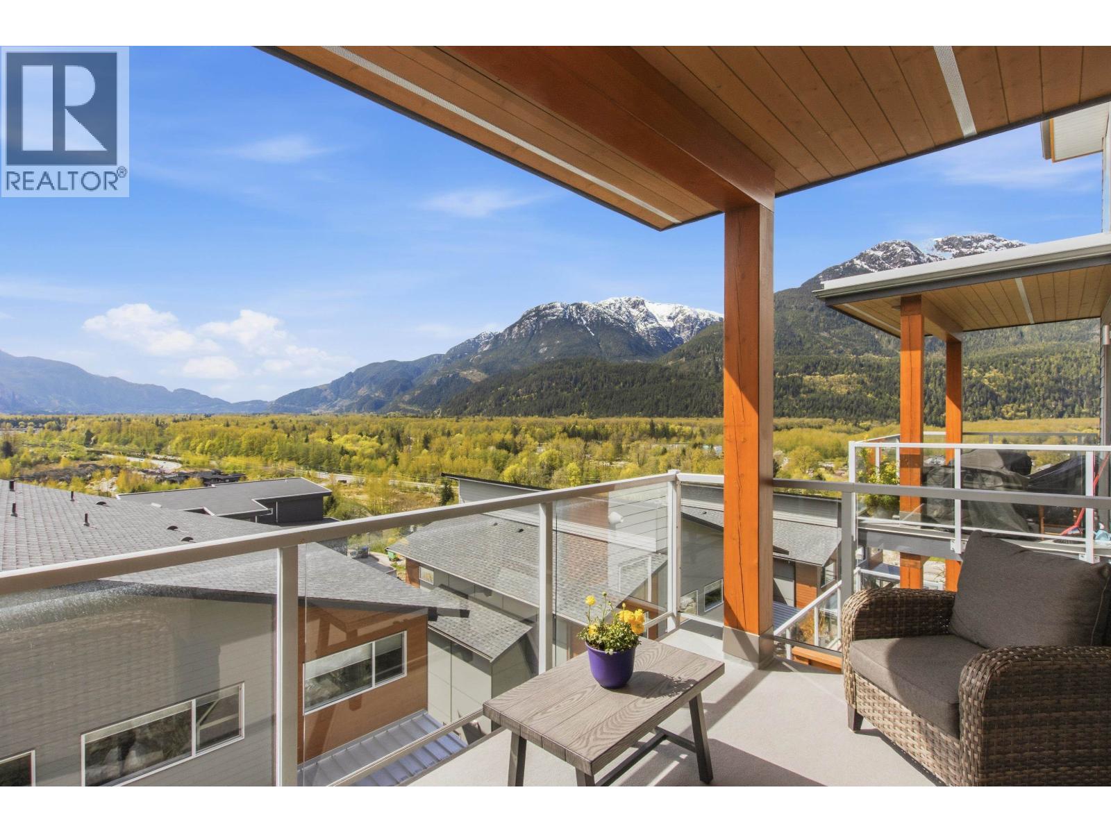 5 41365 Skyridge Place Property Photo 3