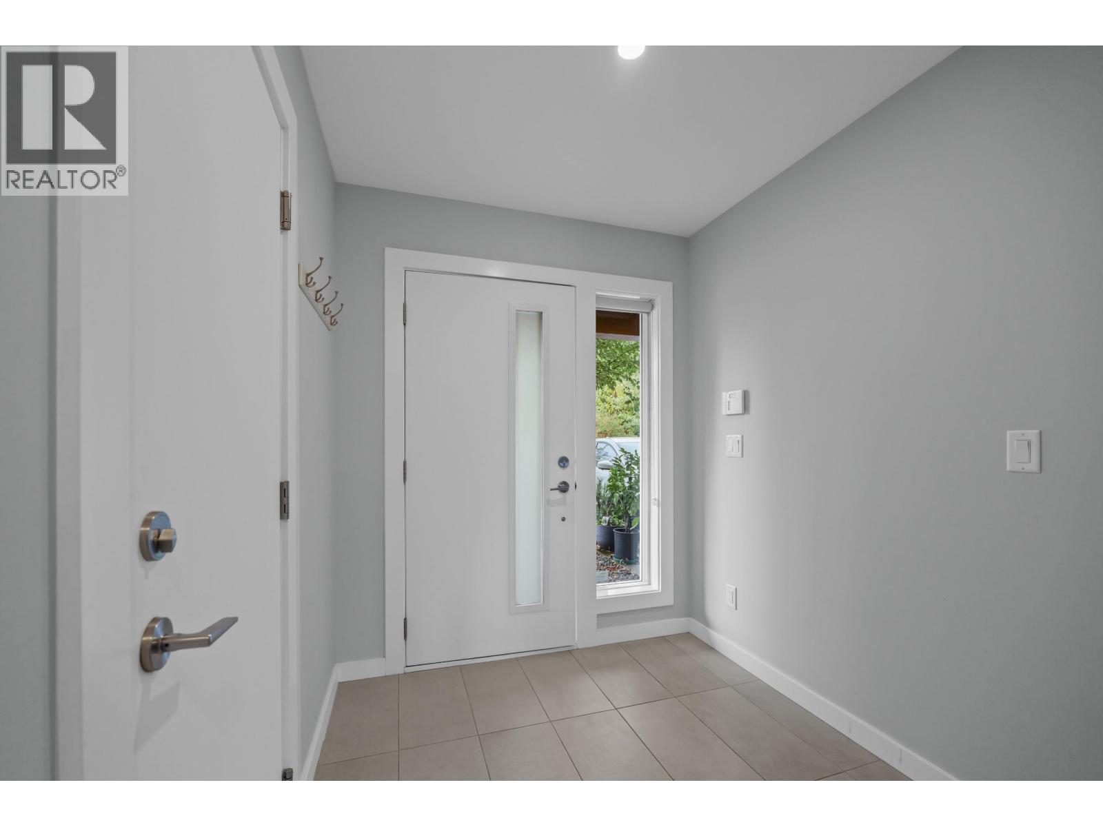 5 41365 Skyridge Place Property Photo 32