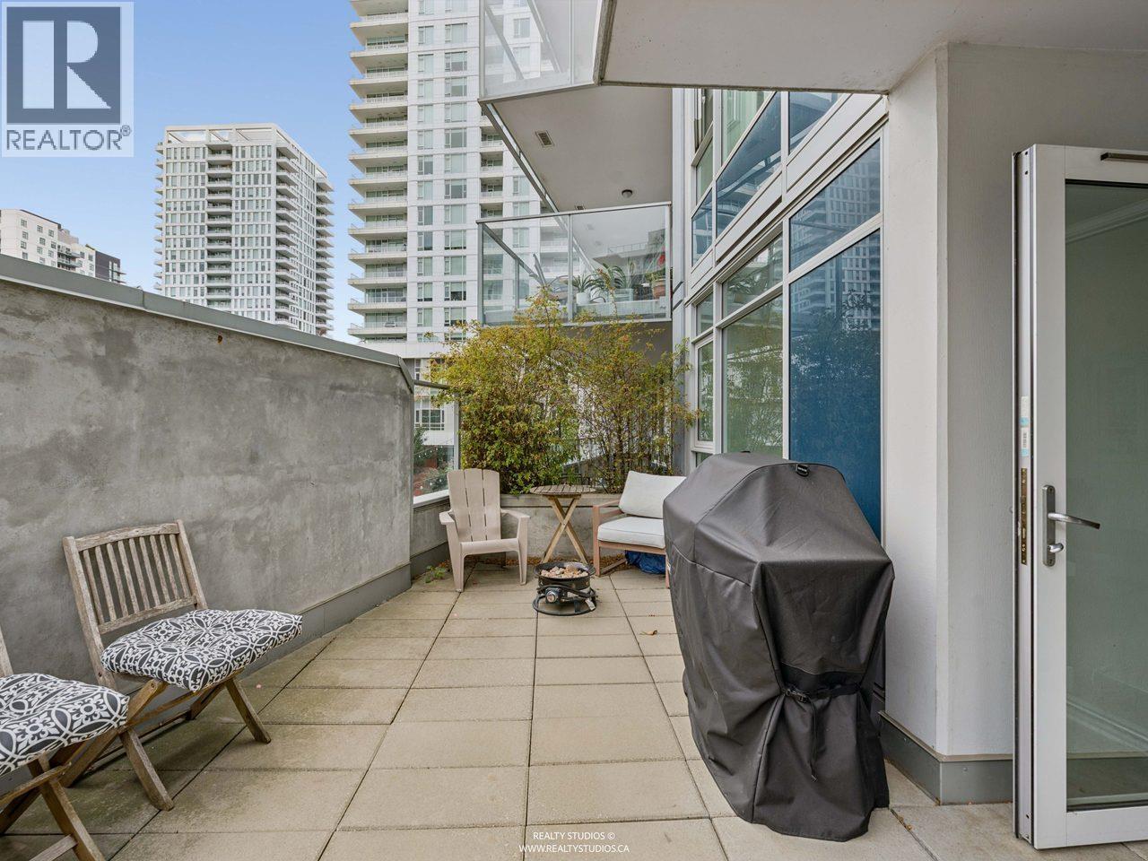 205 8538 River District Crossing Property Photo 18