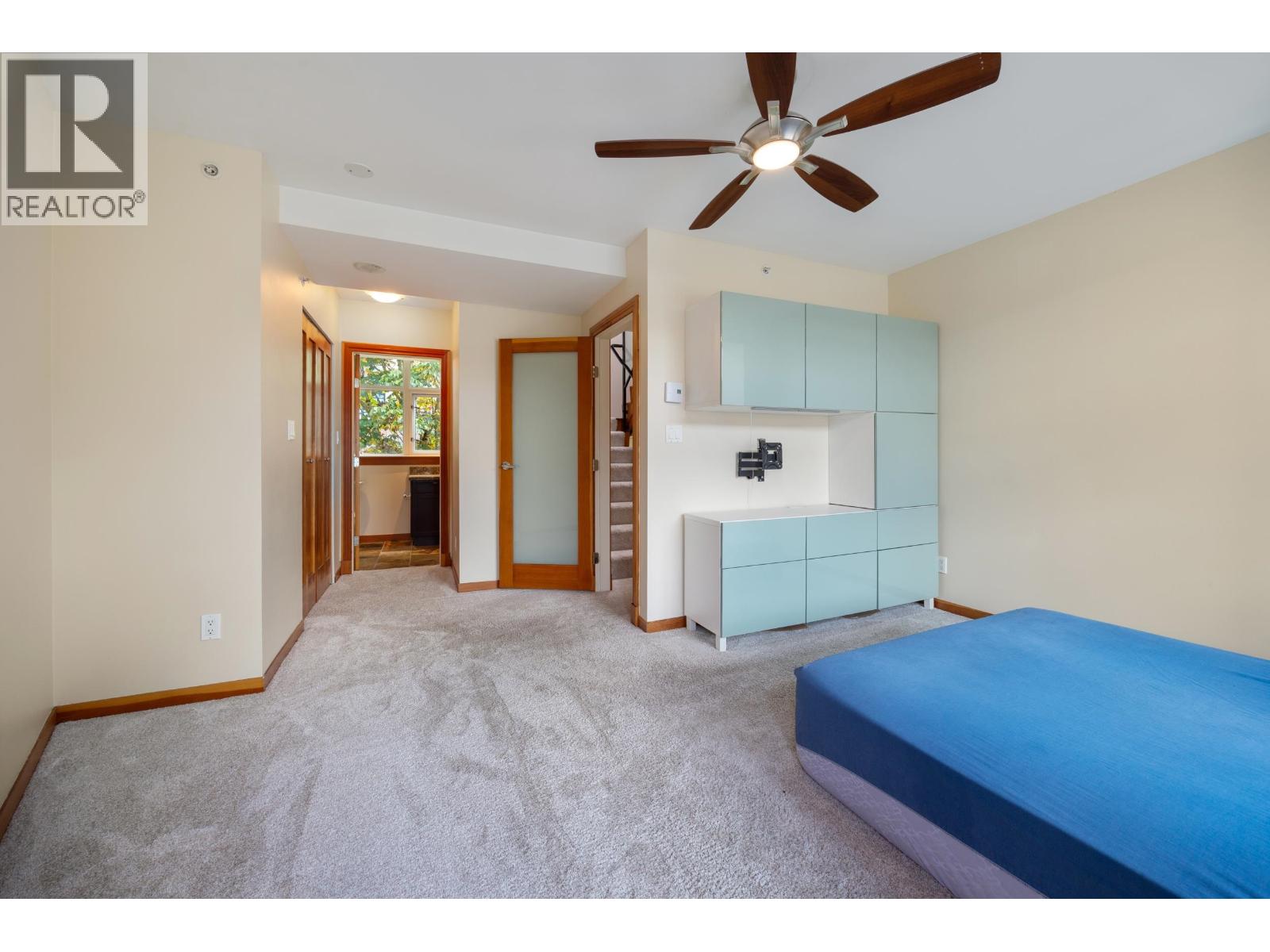 114 8 Renaissance Square Property Photo 19