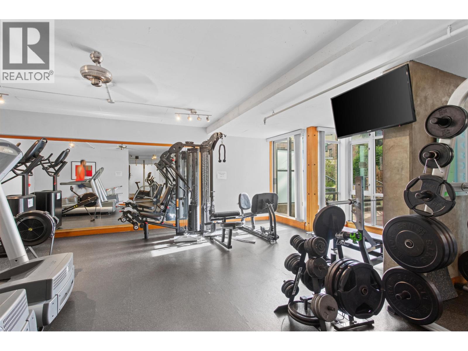 114 8 Renaissance Square Property Photo 34