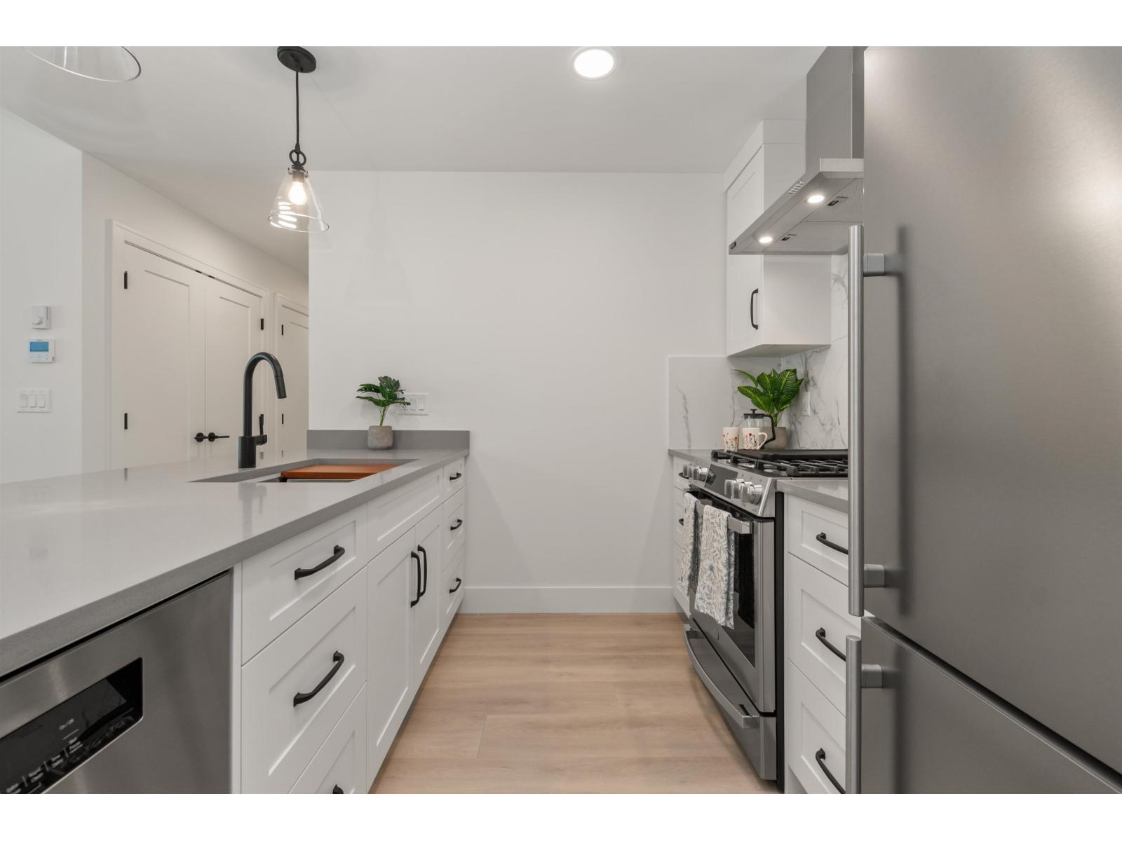 120 Esplanade Avenue #303 Property Photo 19