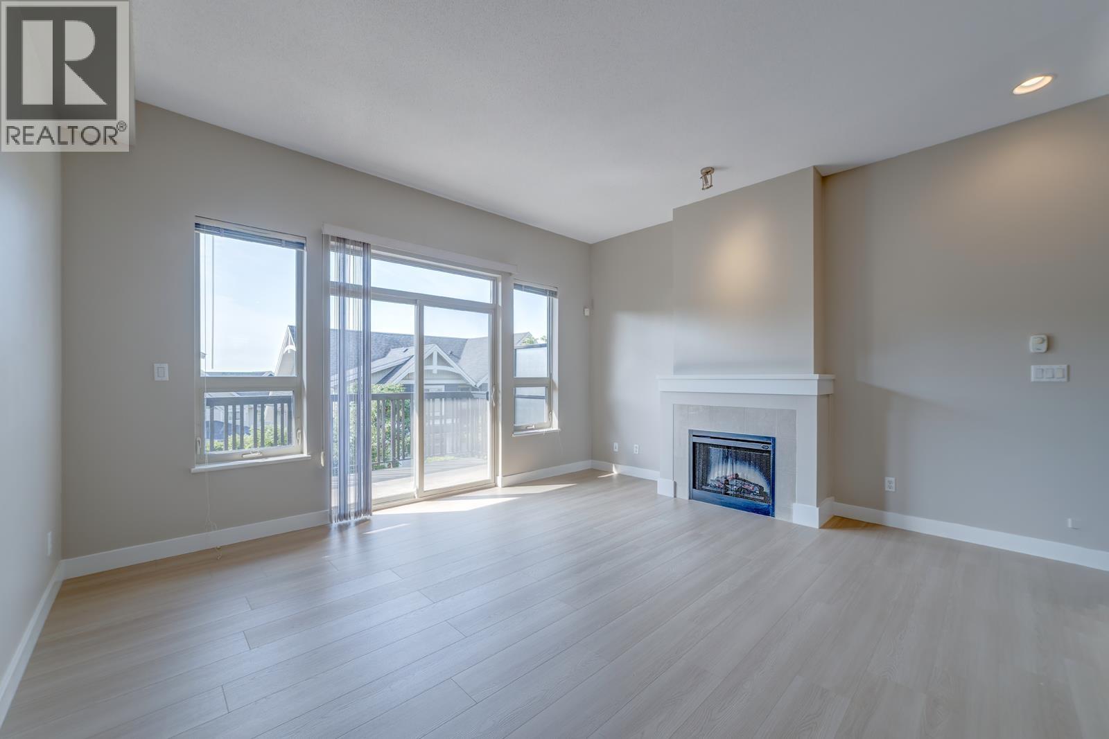 187 3105 Dayanee Springs Boulevard Property Photo 6