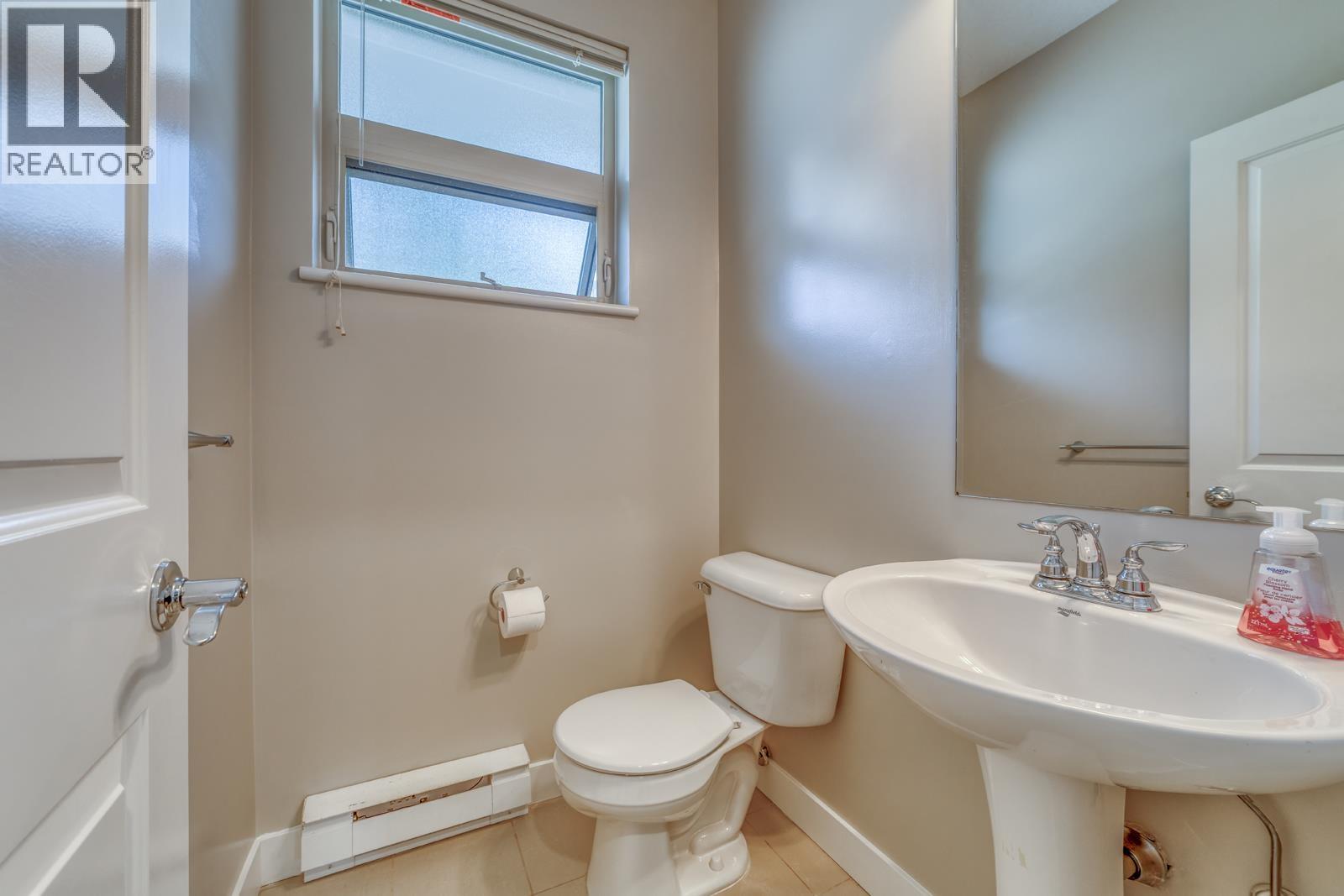 187 3105 Dayanee Springs Boulevard Property Photo 8