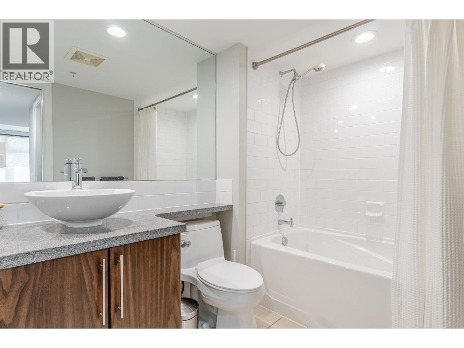 1227 Richards Street Property Photo 20