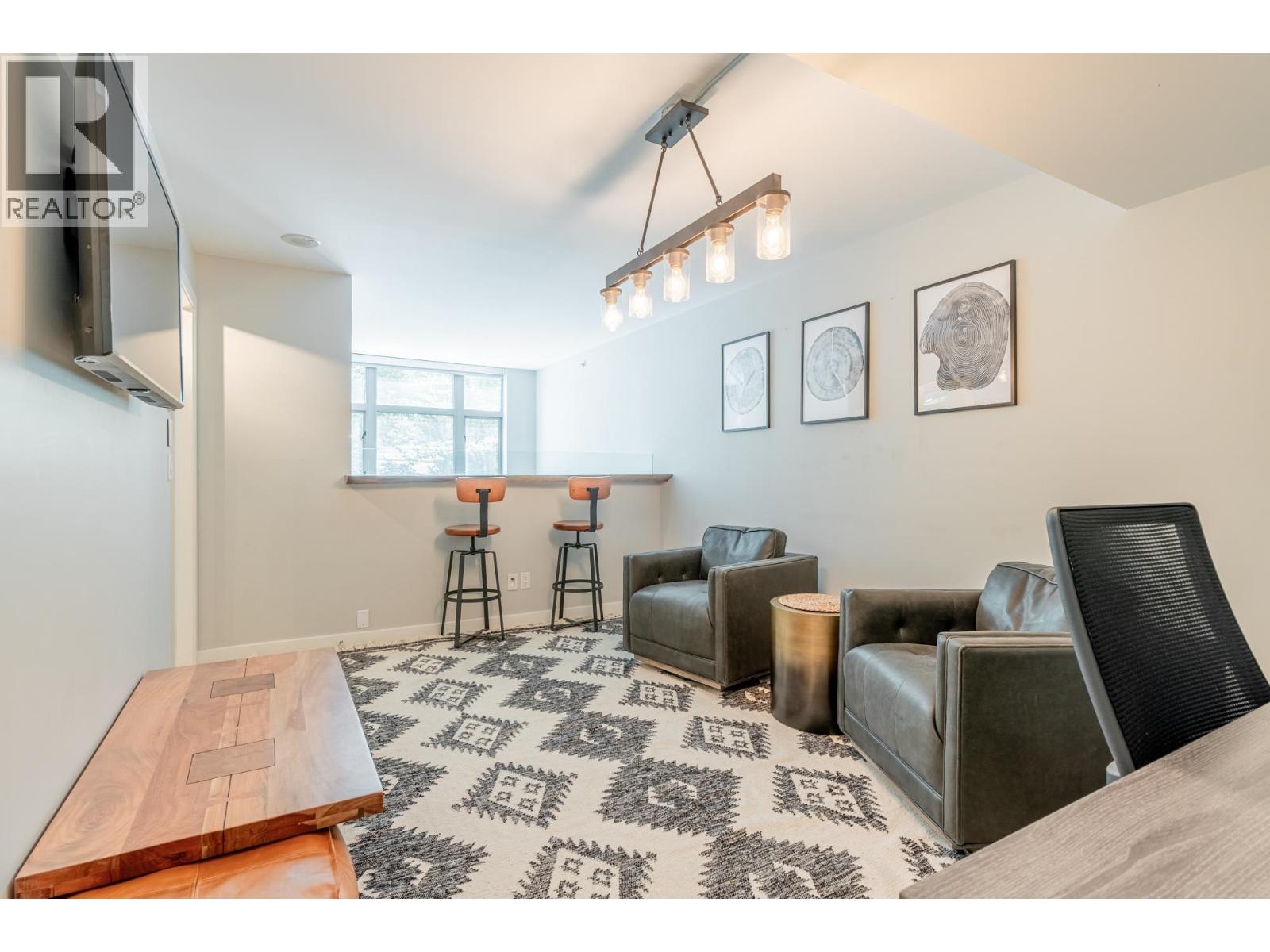 1227 Richards Street Property Photo 22