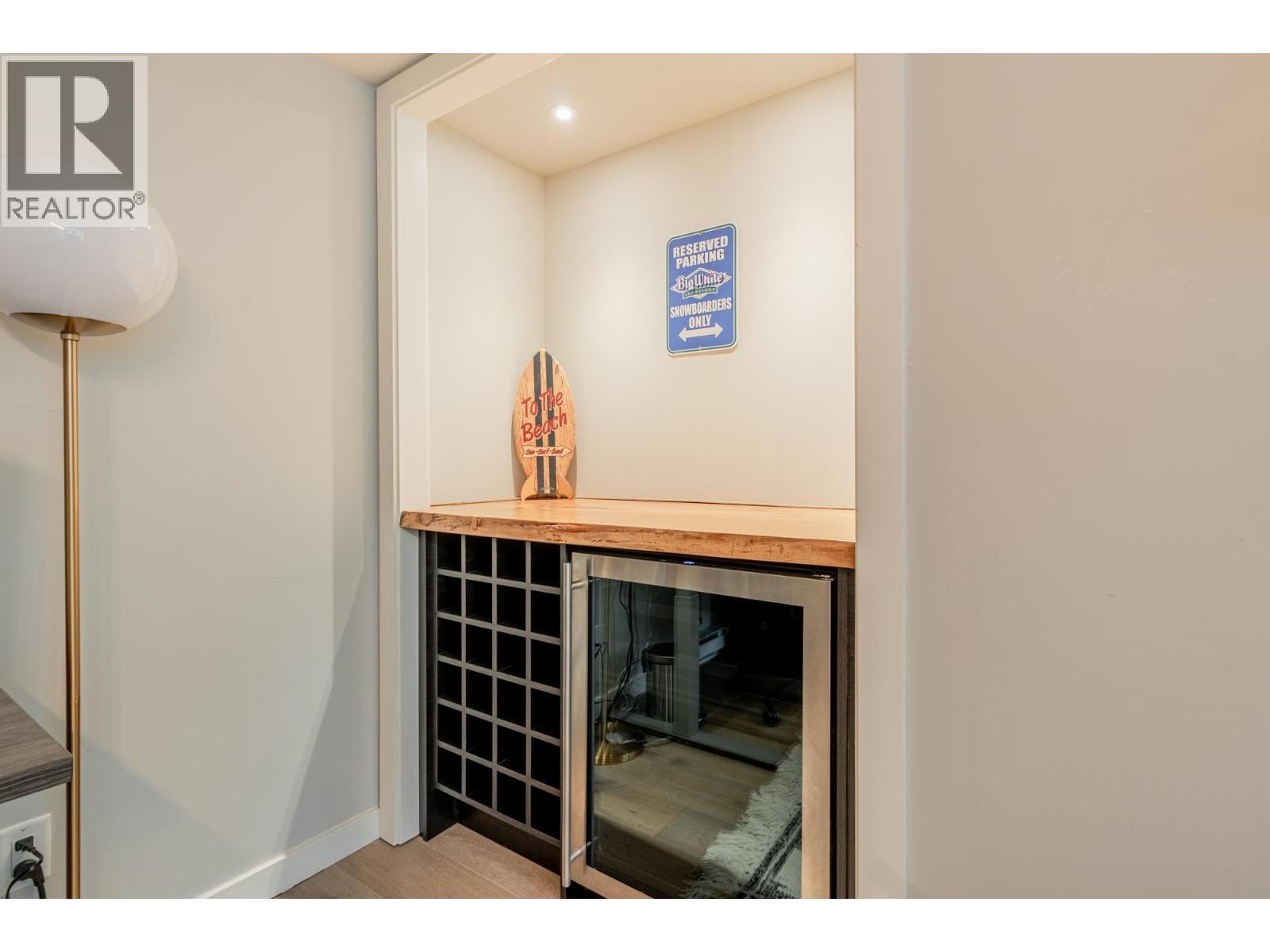 1227 Richards Street Property Photo 24