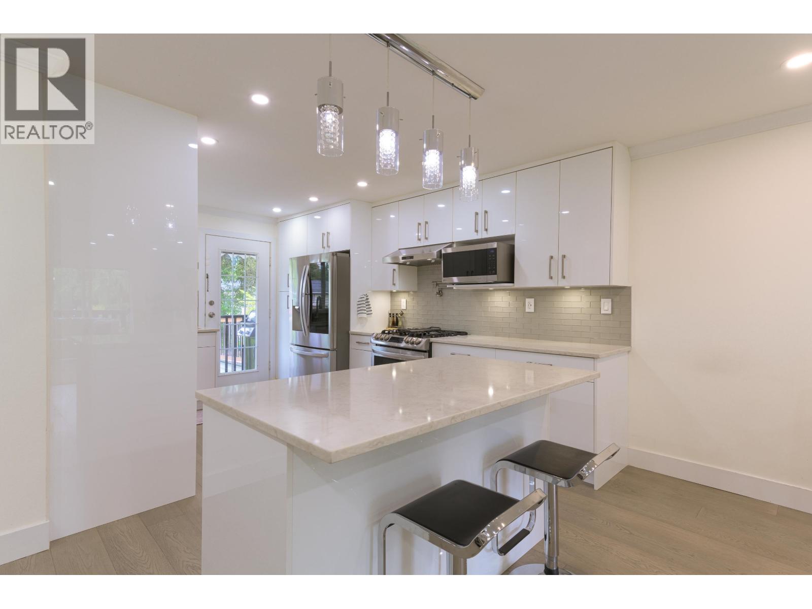 1543 Chadwick Avenue Property Photo 1