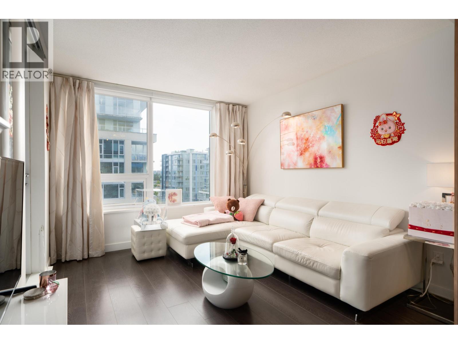 1602 8833 Hazelbridge Way Property Photo 9