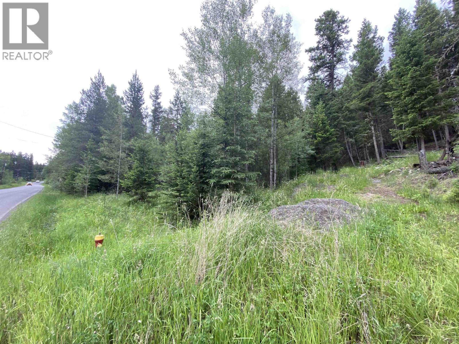 6050 Easzee Drive Property Photo 3