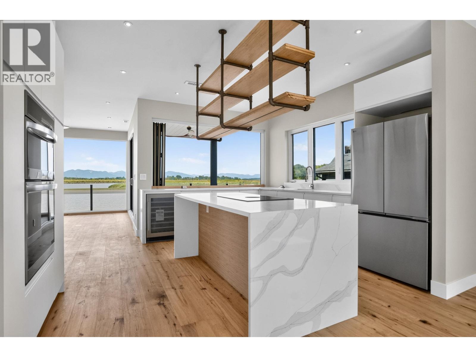 10 3871 W River Road Property Photo 18