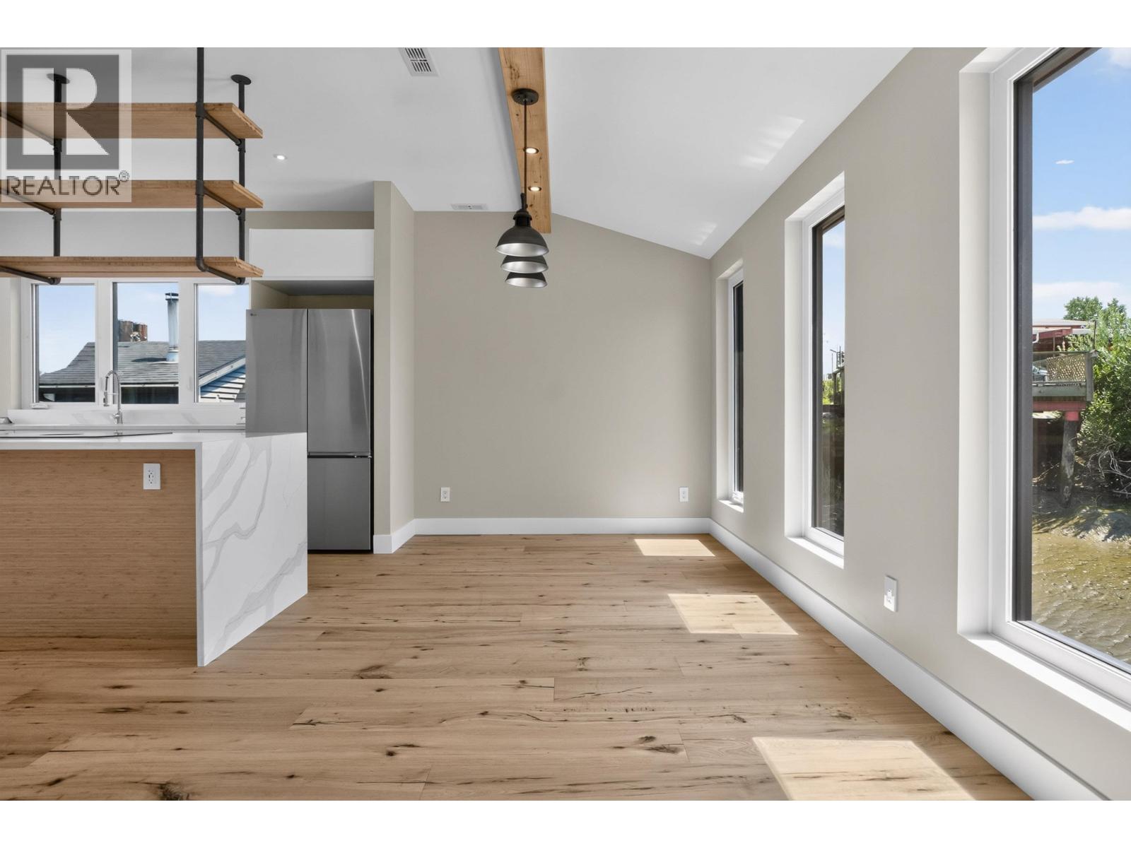 10 3871 W River Road Property Photo 22