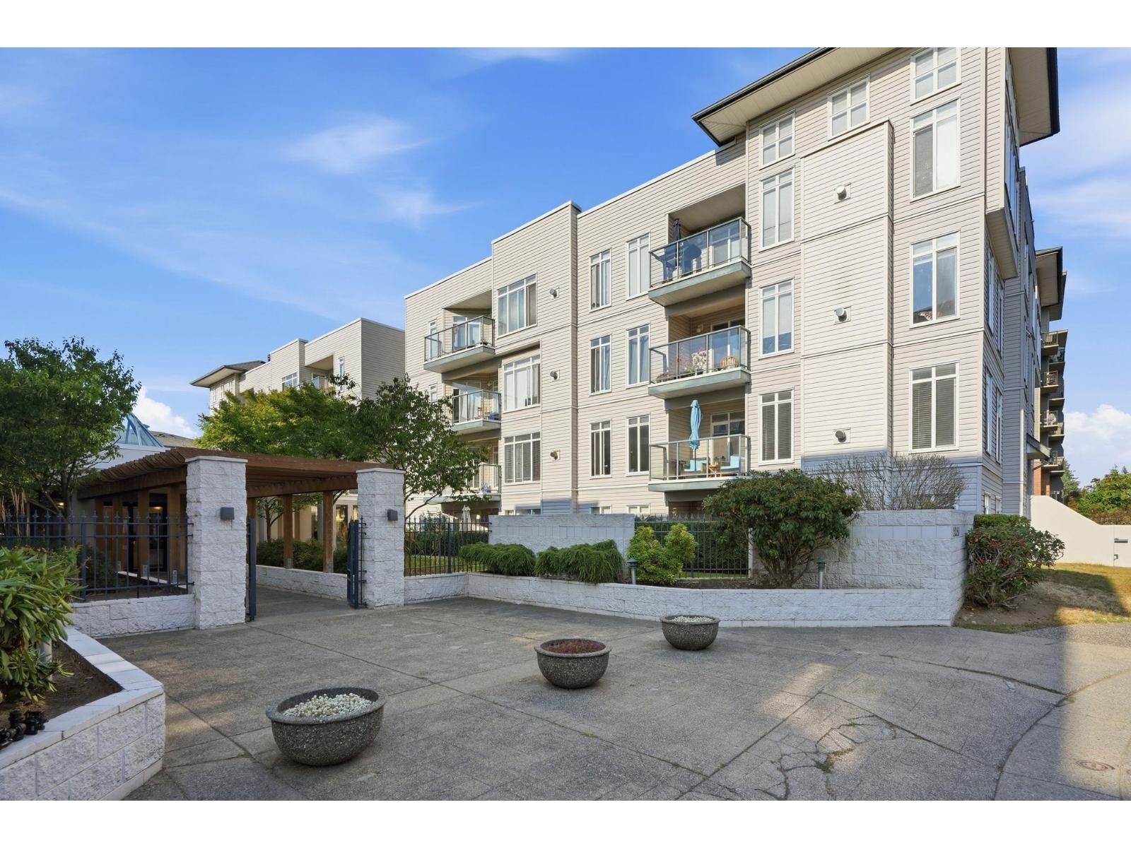 213 32085 GEORGE FERGUSON WAY