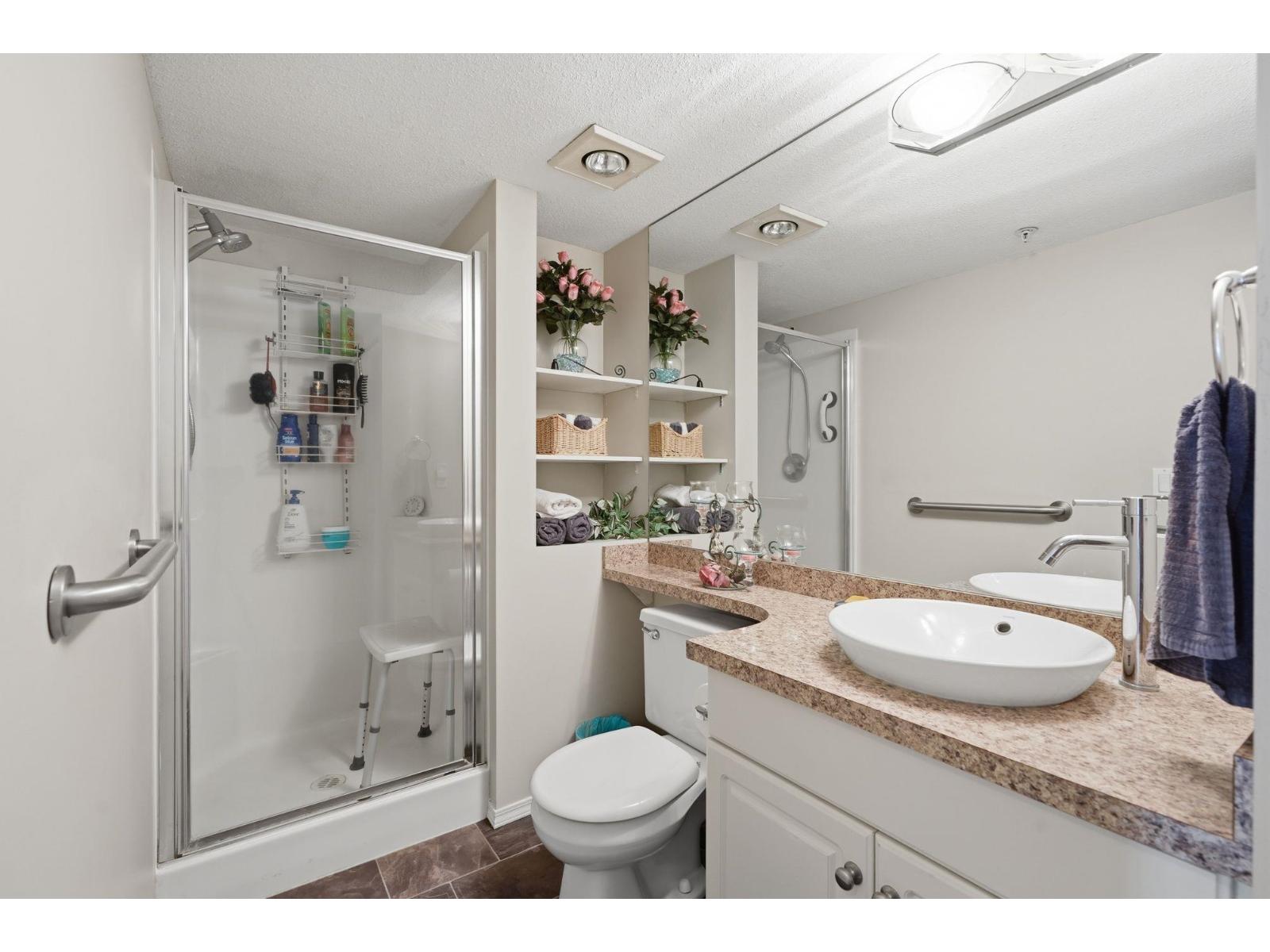 213 32085 George Ferguson Way Property Photo 25