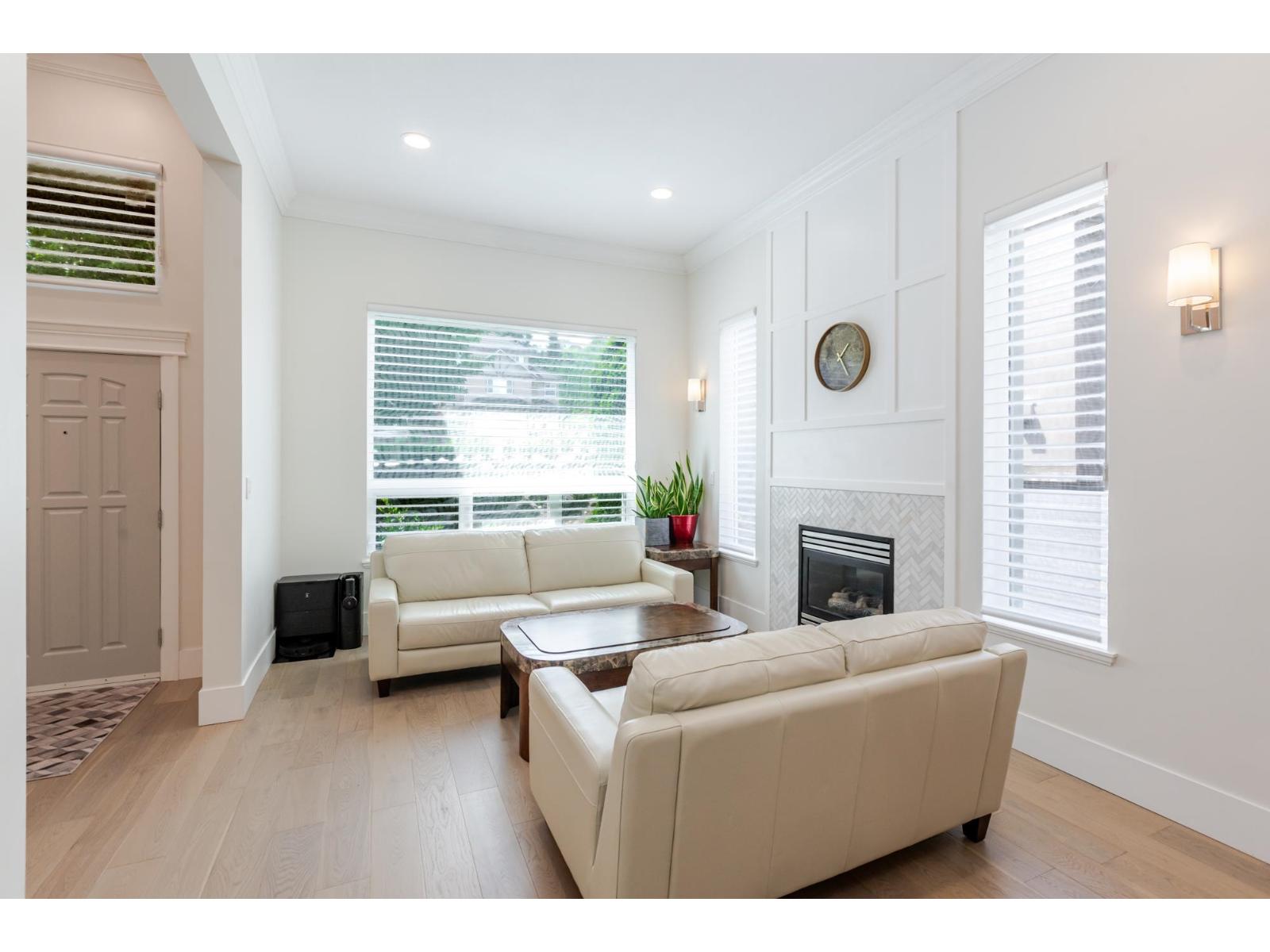 11038 168 Street Property Photo 6