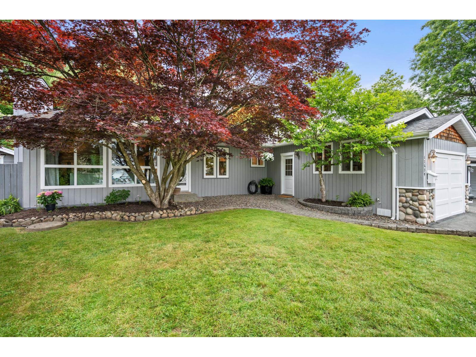 17459 61b Avenue Property Photo 1