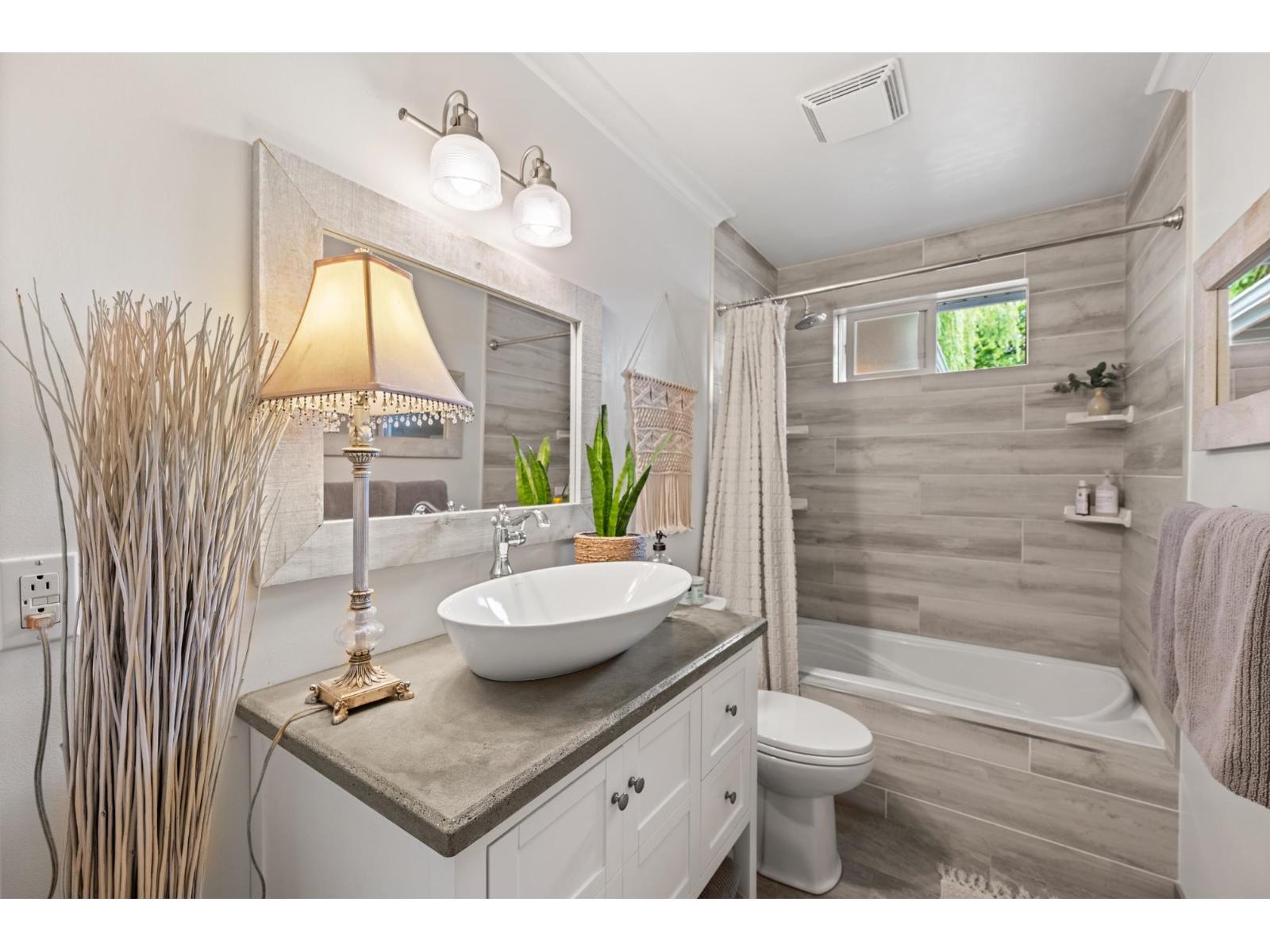 17459 61b Avenue Property Photo 25