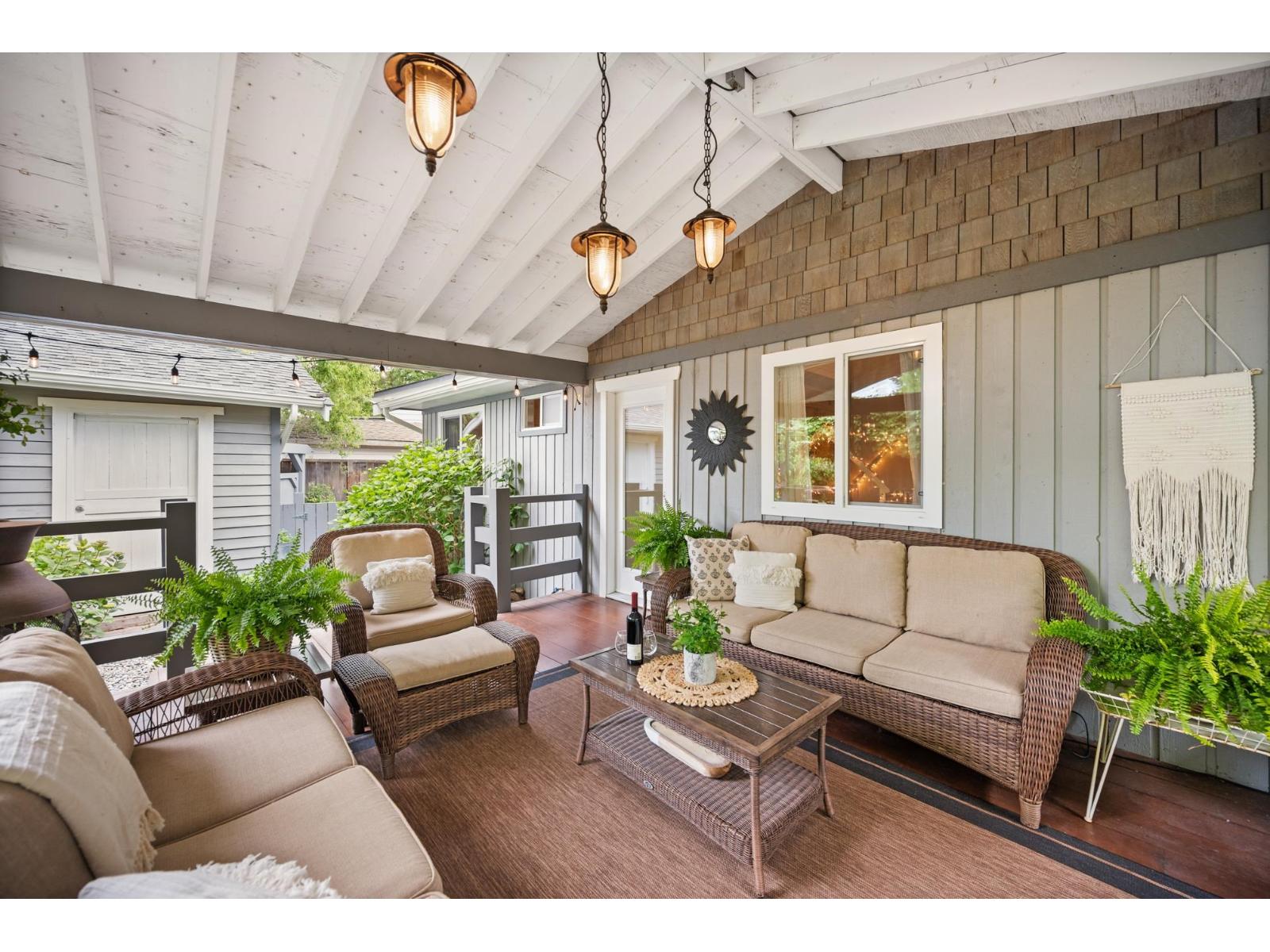 17459 61b Avenue Property Photo 31