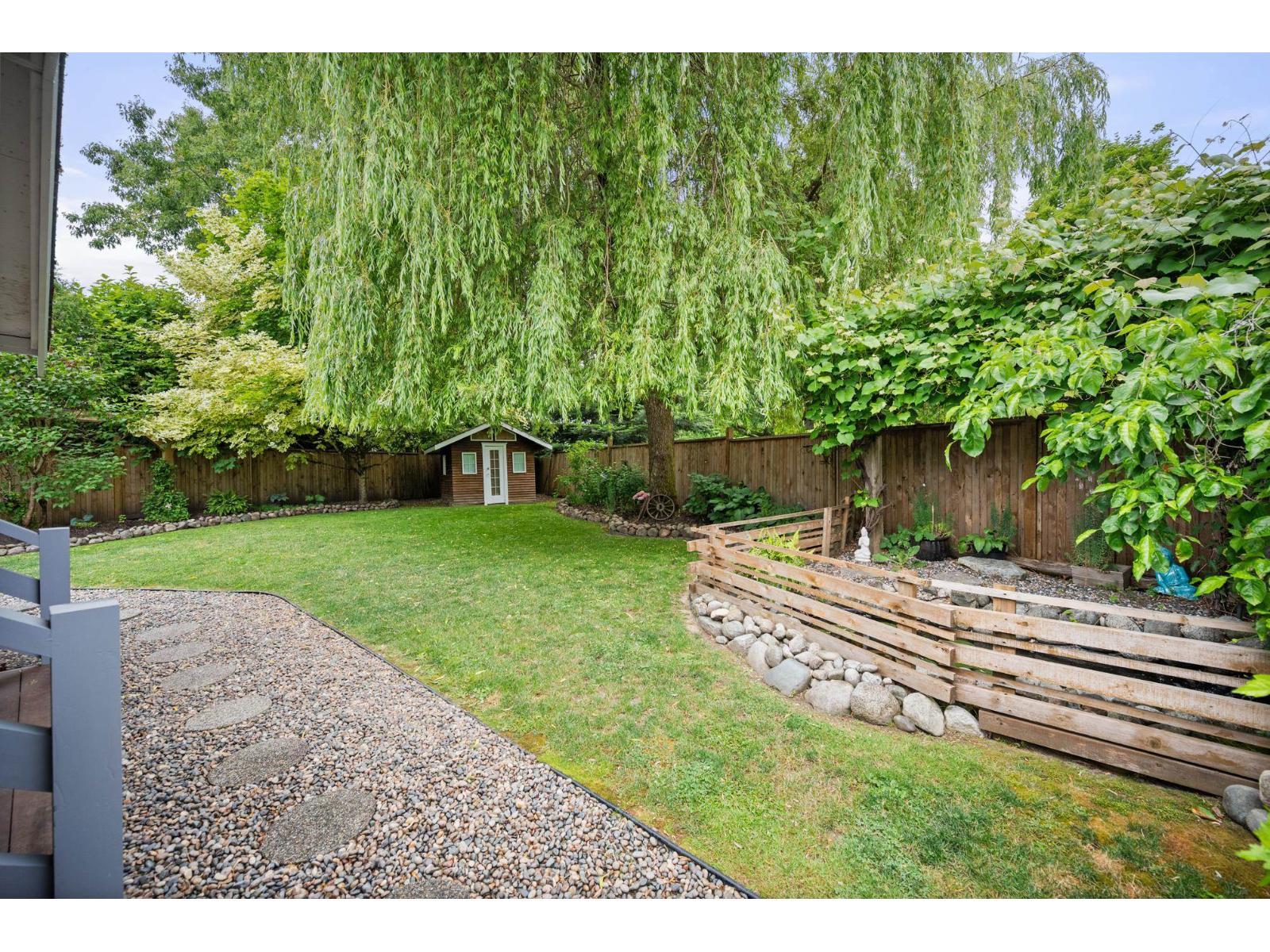 17459 61b Avenue Property Photo 32
