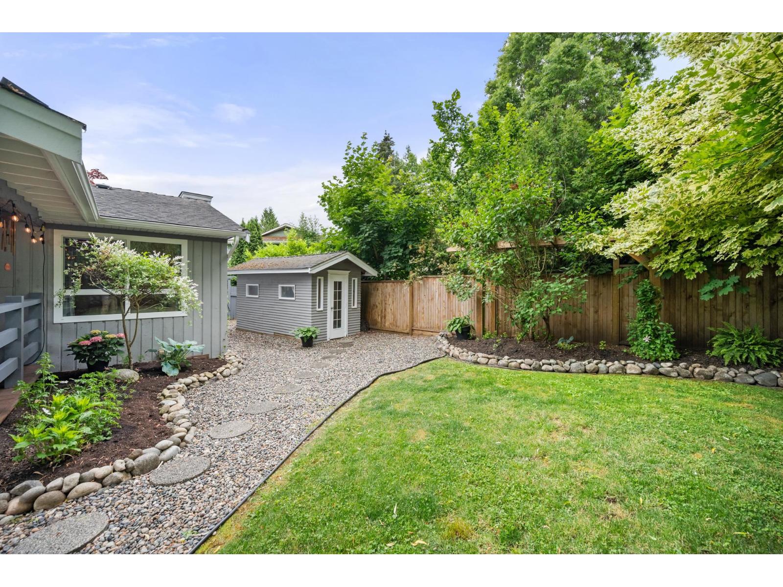 17459 61b Avenue Property Photo 33