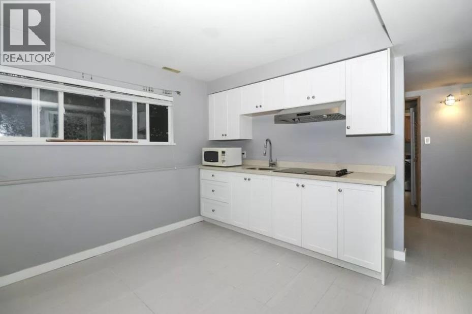 Lower Unit 68XX STANLEY STREET