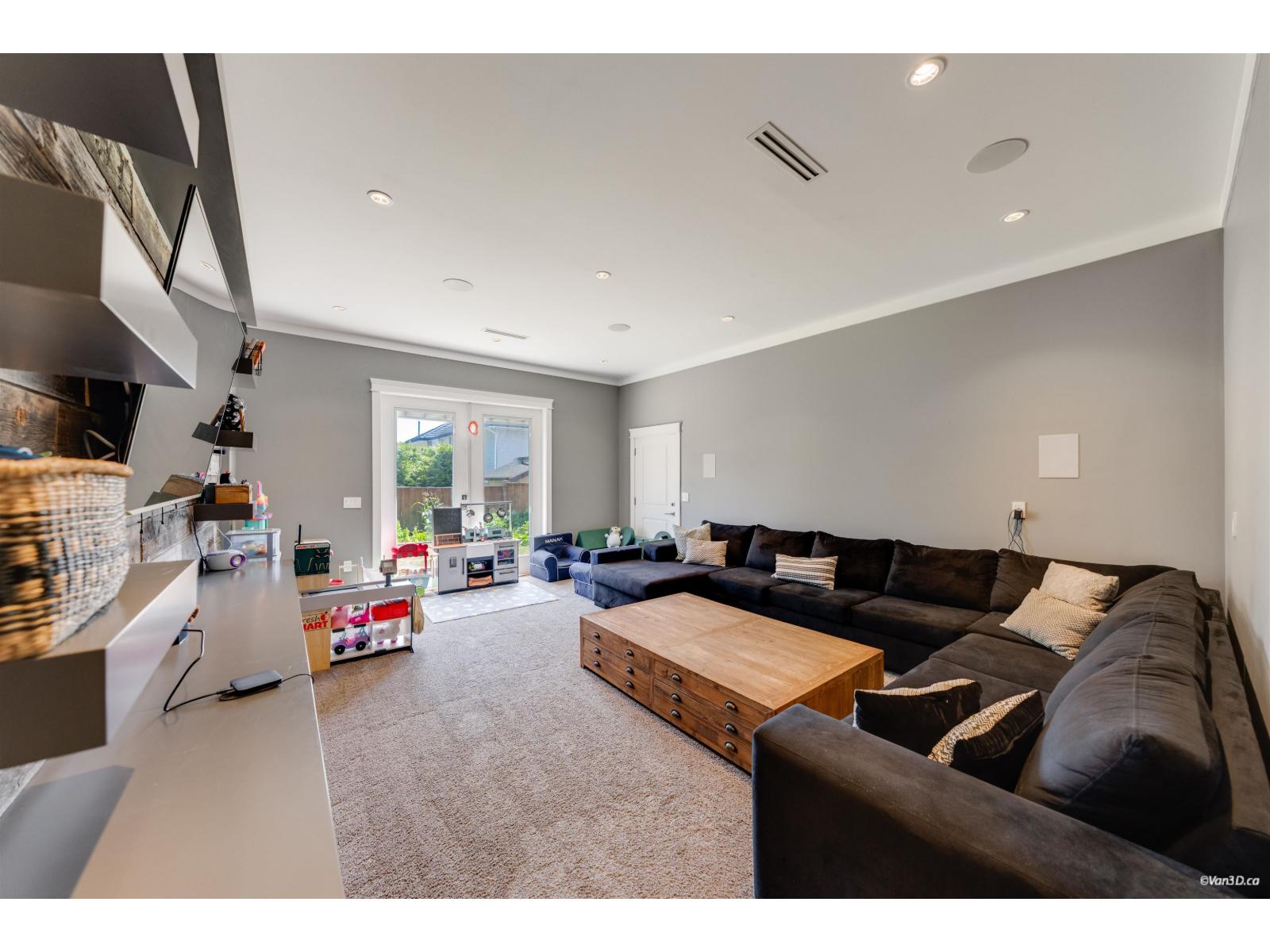 8906 134a Street Property Photo 25