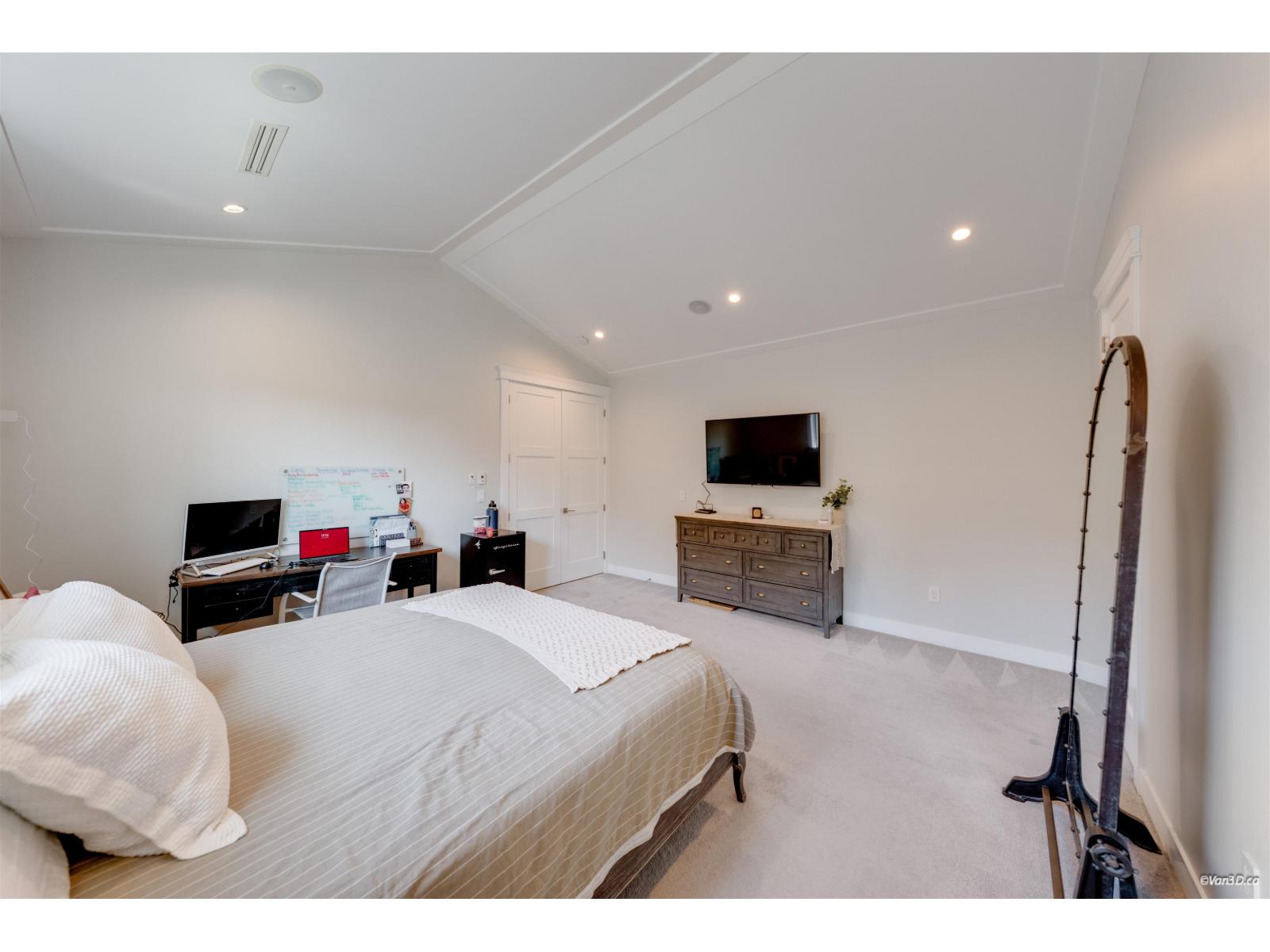 8906 134a Street Property Photo 29