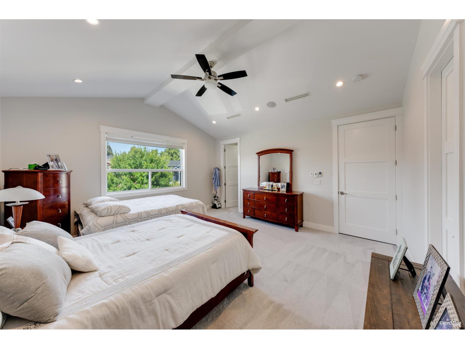 8906 134a Street Property Photo 33