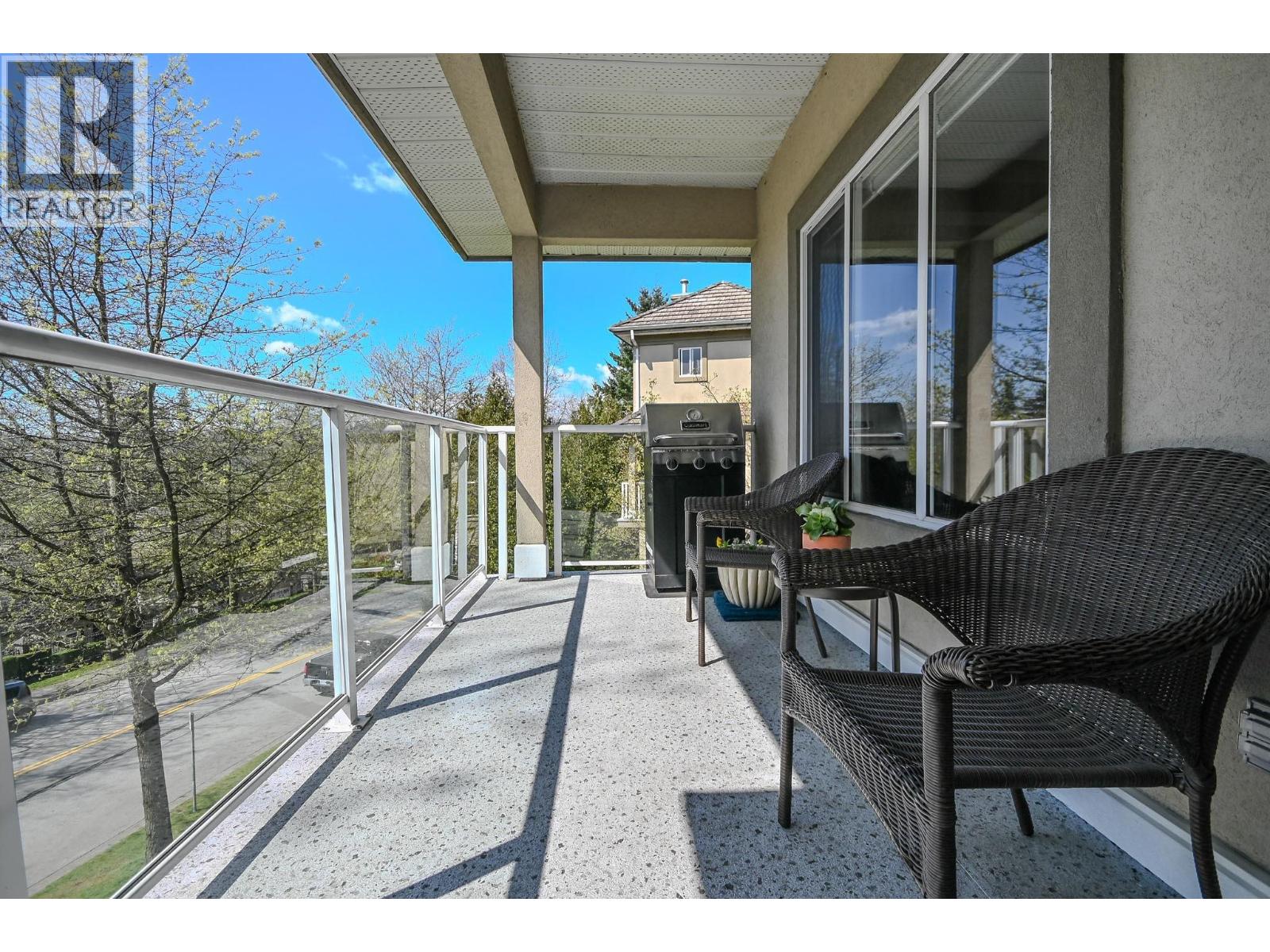 2 915 Fort Fraser Rise Property Photo 12
