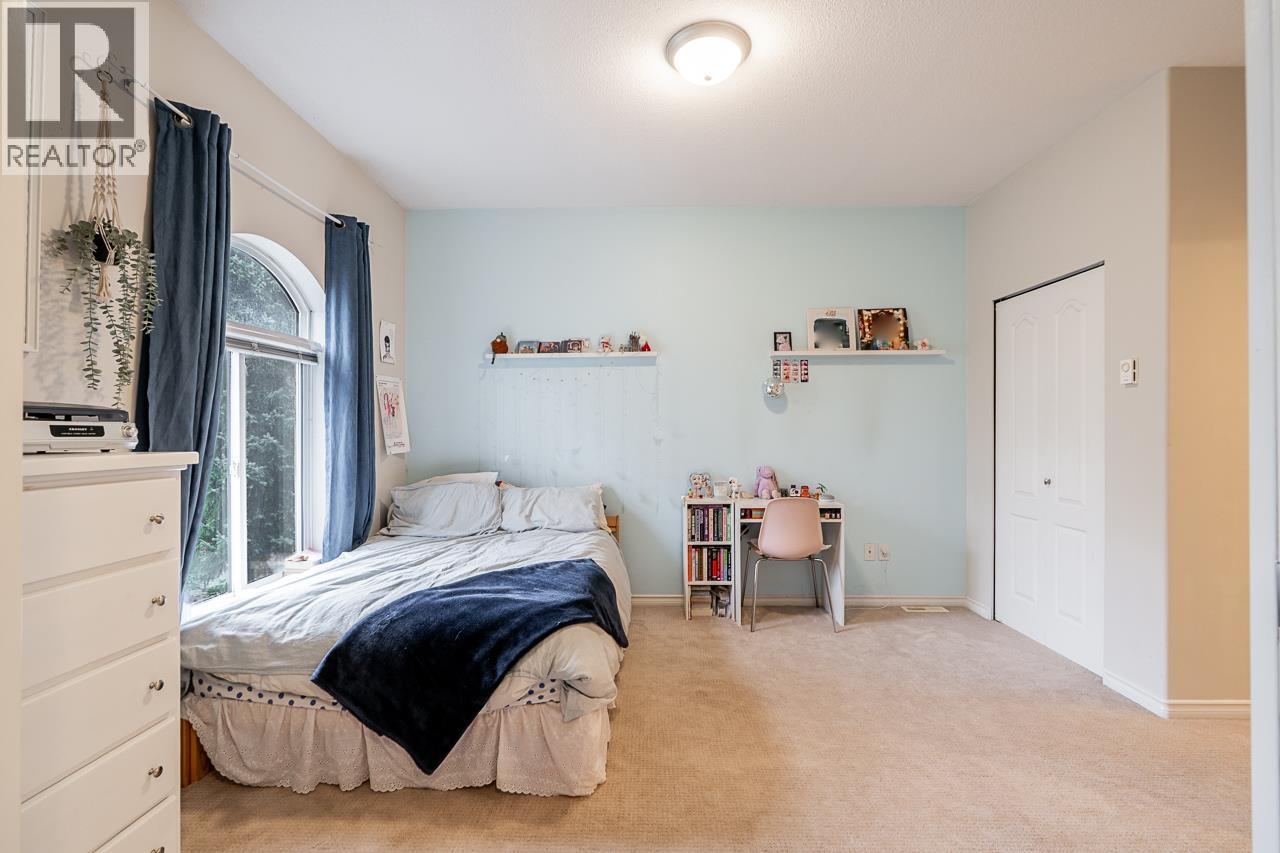 2 915 Fort Fraser Rise Property Photo 21