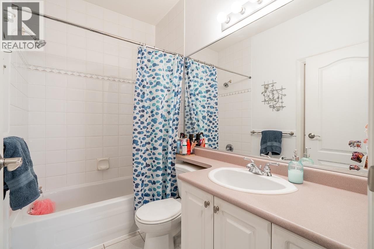 2 915 Fort Fraser Rise Property Photo 24