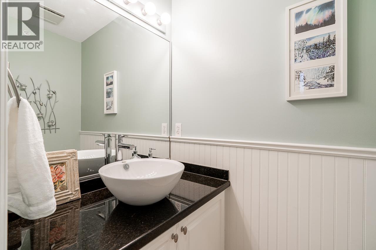 2 915 Fort Fraser Rise Property Photo 26