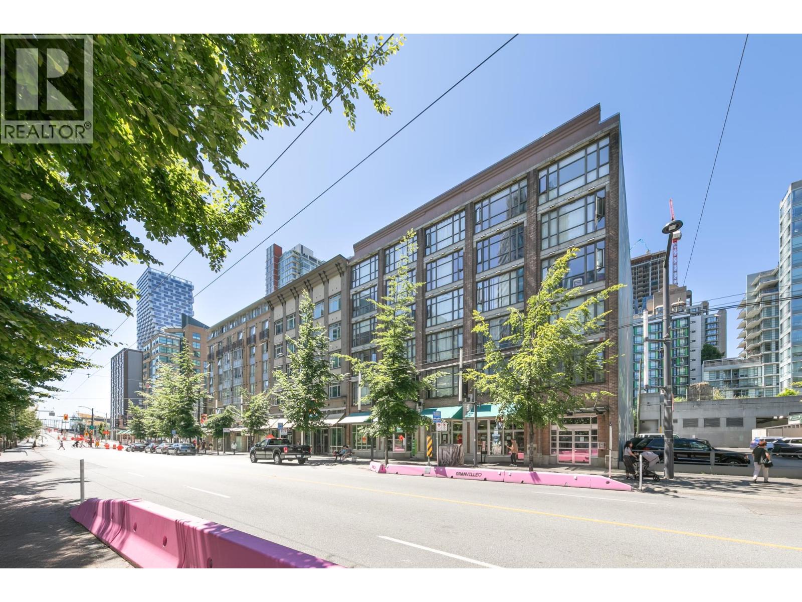 307 1249 Granville Street Property Photo 3