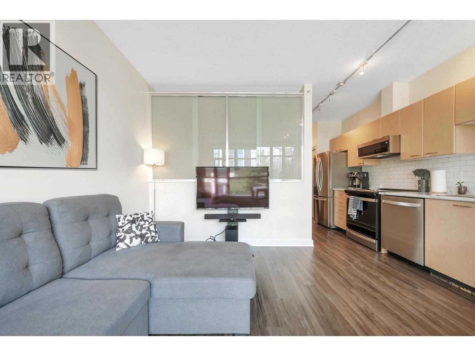 307 1249 Granville Street Property Photo 9