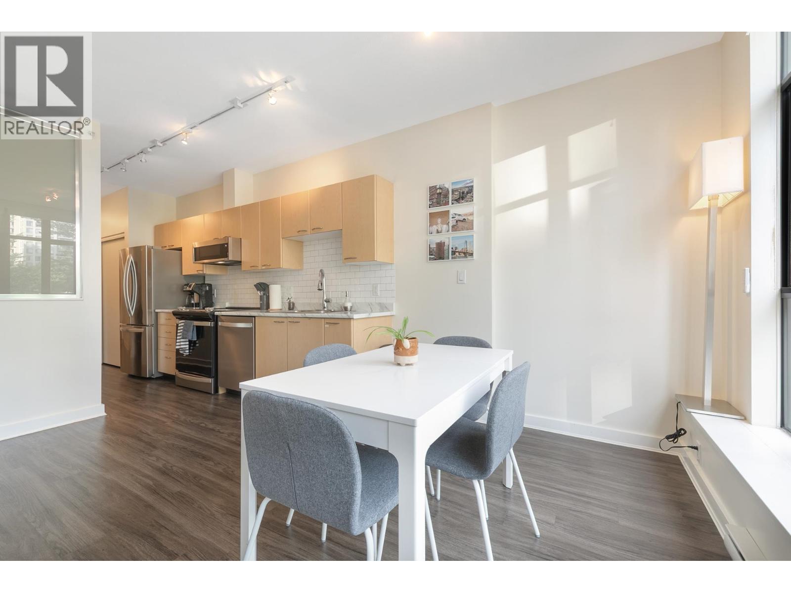 307 1249 Granville Street Property Photo 11