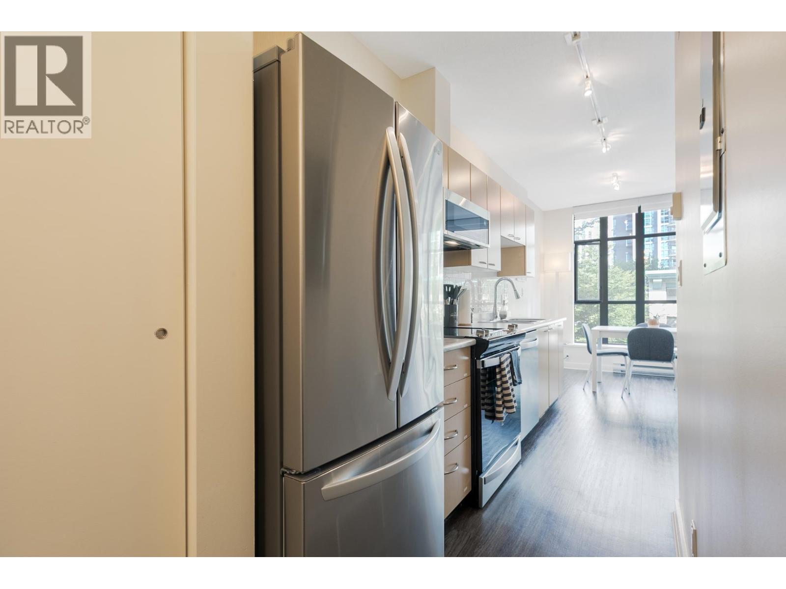 307 1249 Granville Street Property Photo 15