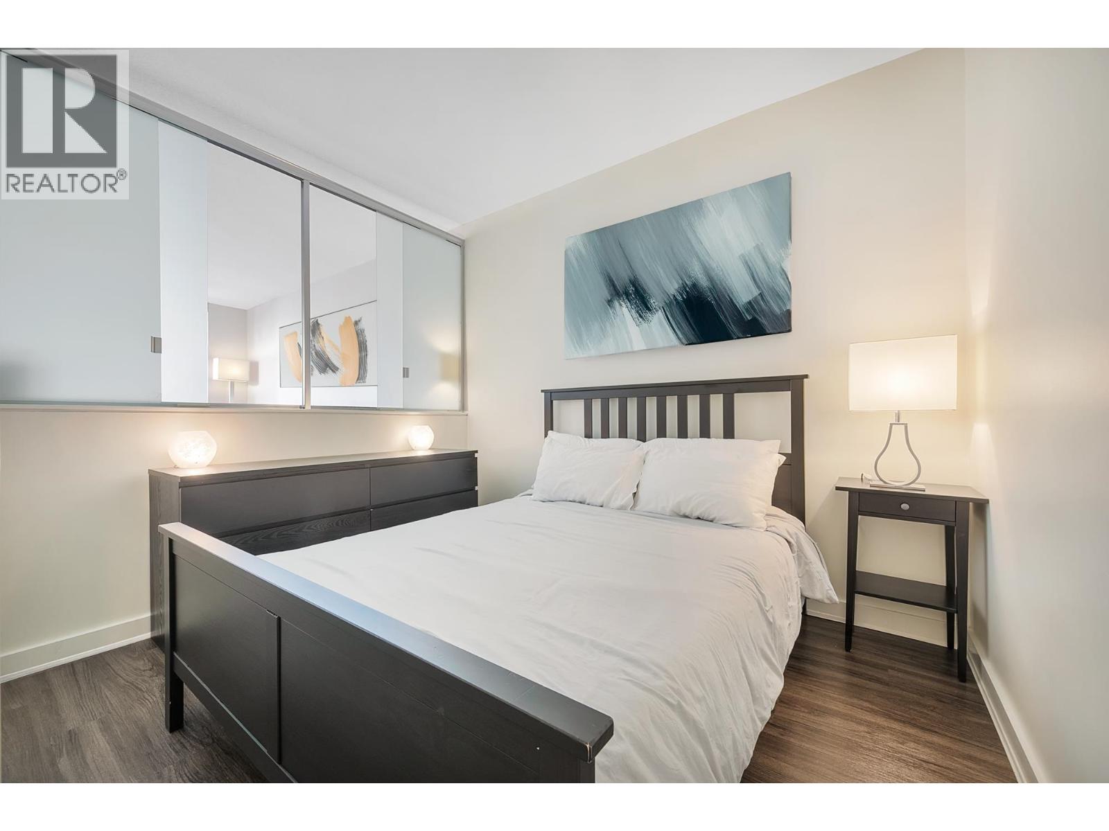 307 1249 Granville Street Property Photo 18